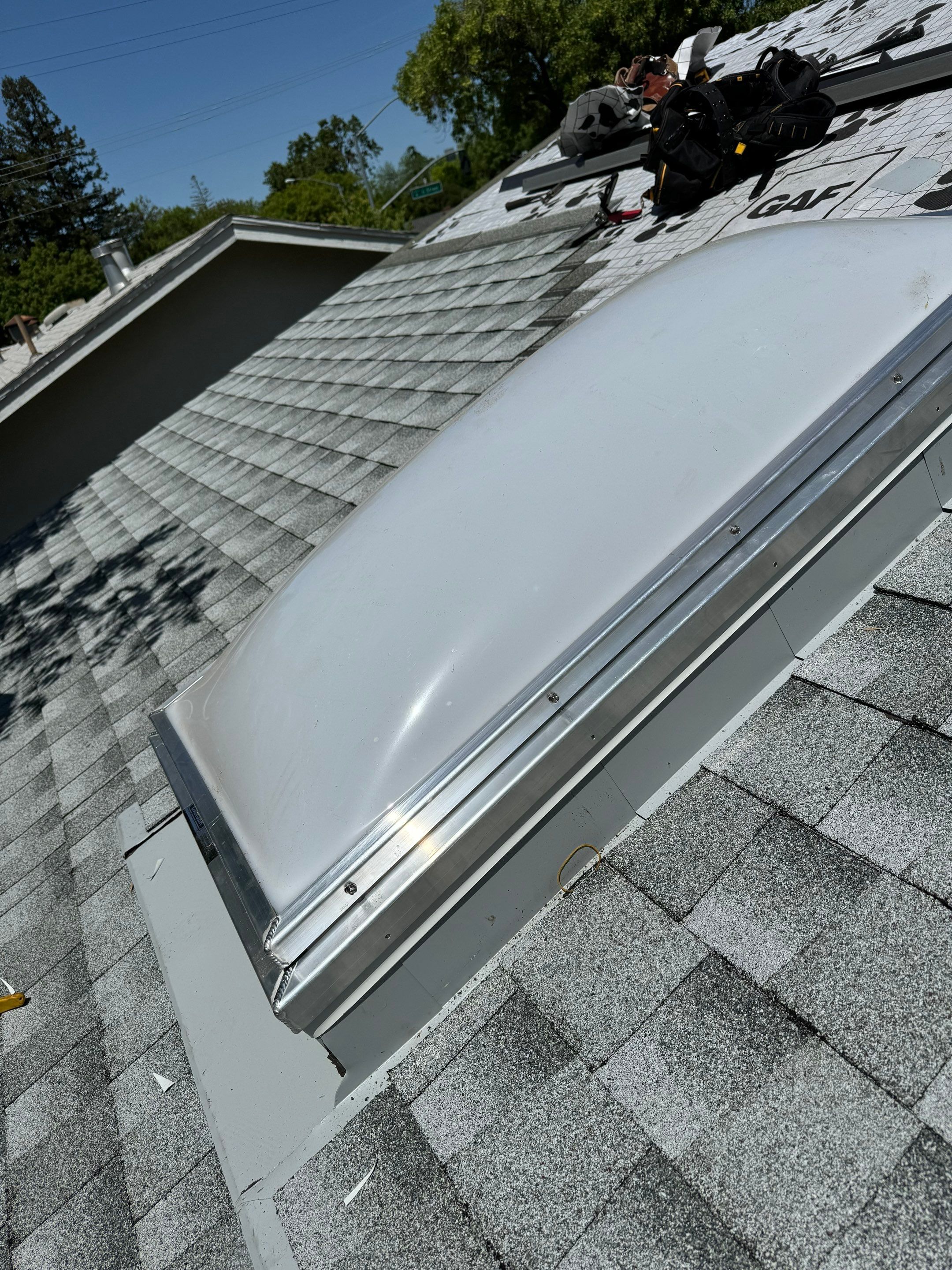 GAF Timberline HDZ-RS shingle project by Straight Edge Roofing Inc