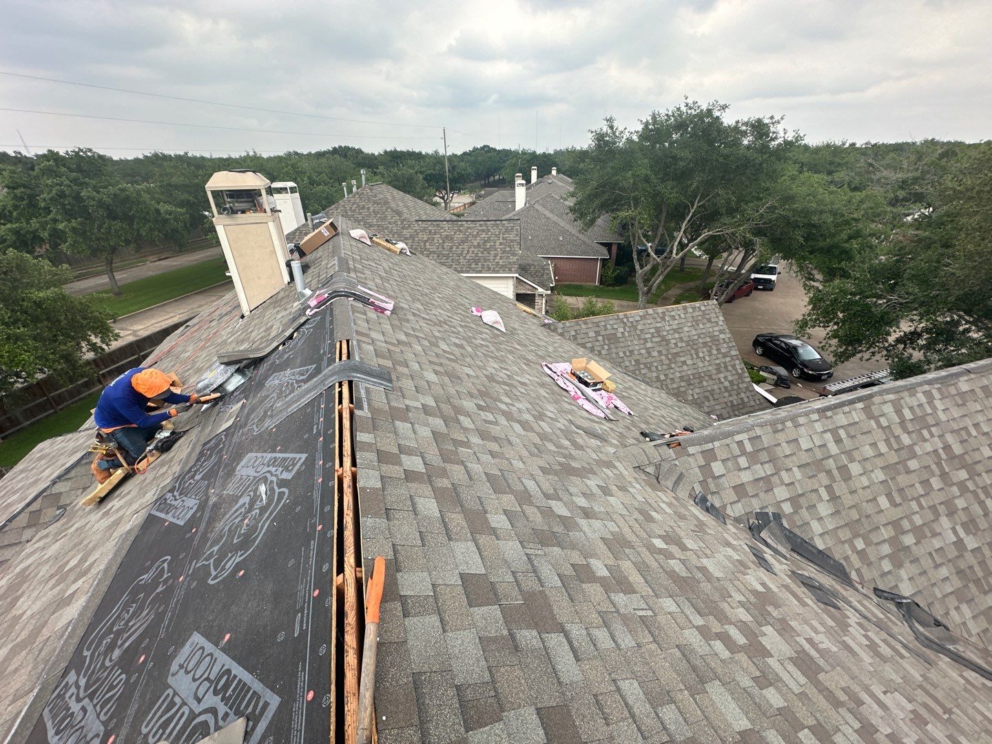 Residential Roofing Installation using Owen's Corning Duration (Lifetime) Shingles by Roof Repair Company