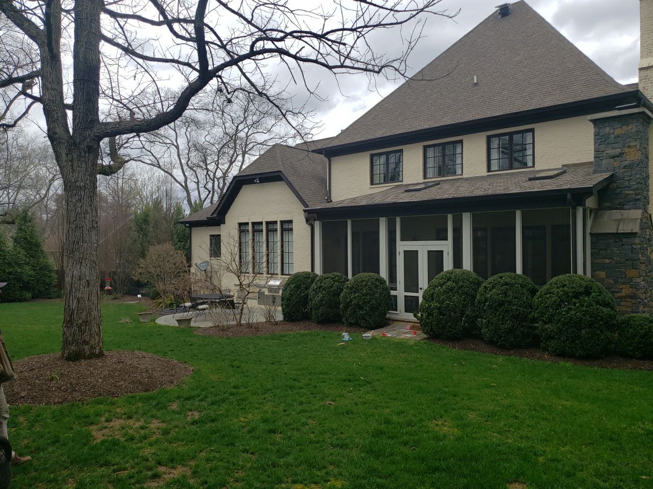 Presidential Shake Install by Paragon Roofing