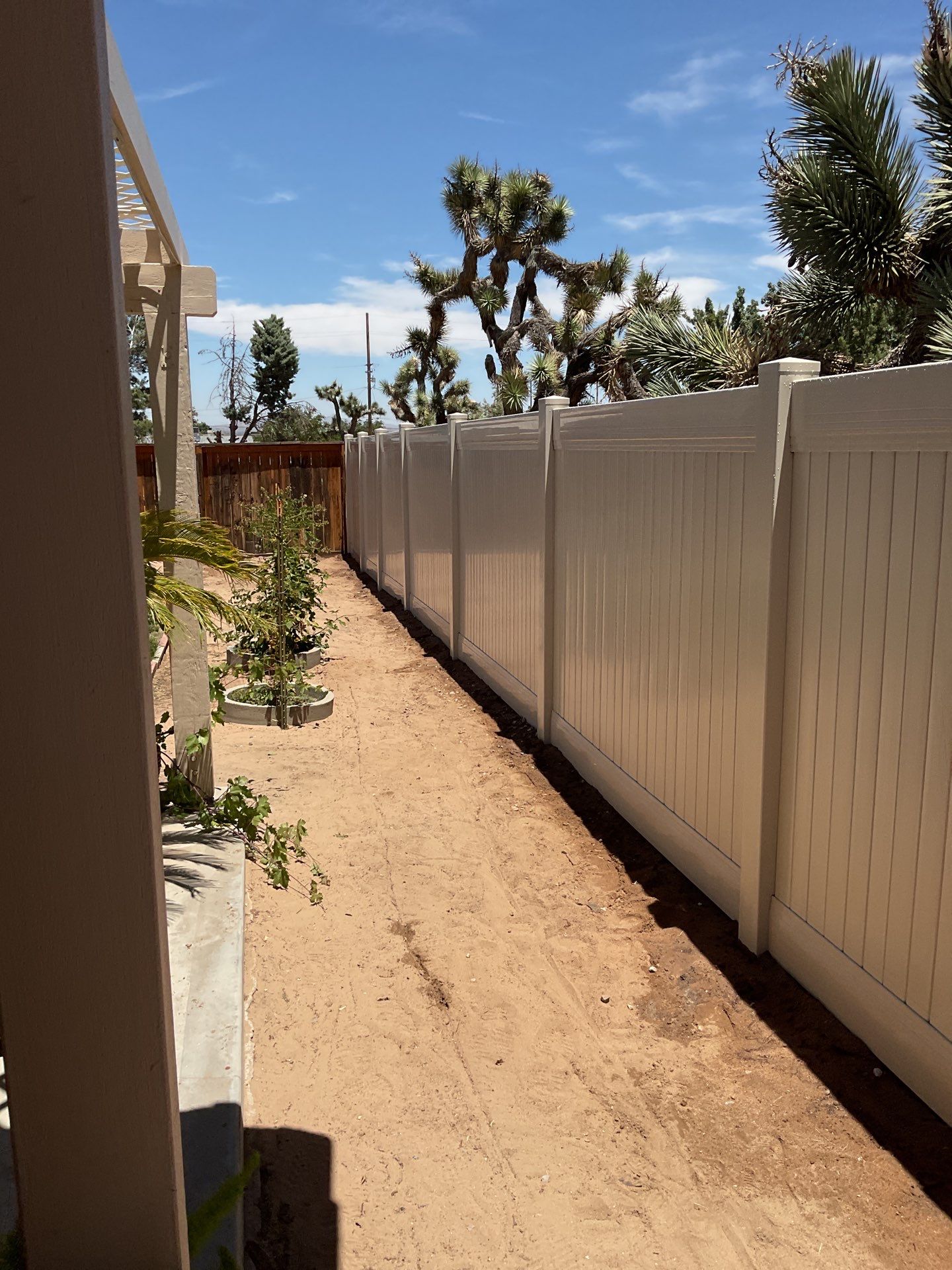 Fence Installation using Vinyl by Fence Guys Inc.