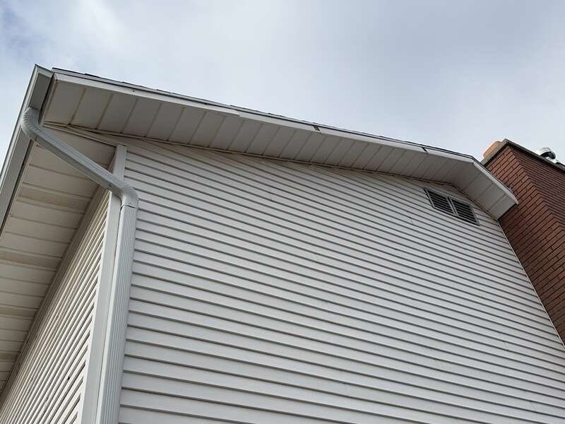 Sandy | Strategic Hardie & Vinyl Integration | Cobble Stone & Desert Sand by Ideal Siding Utah