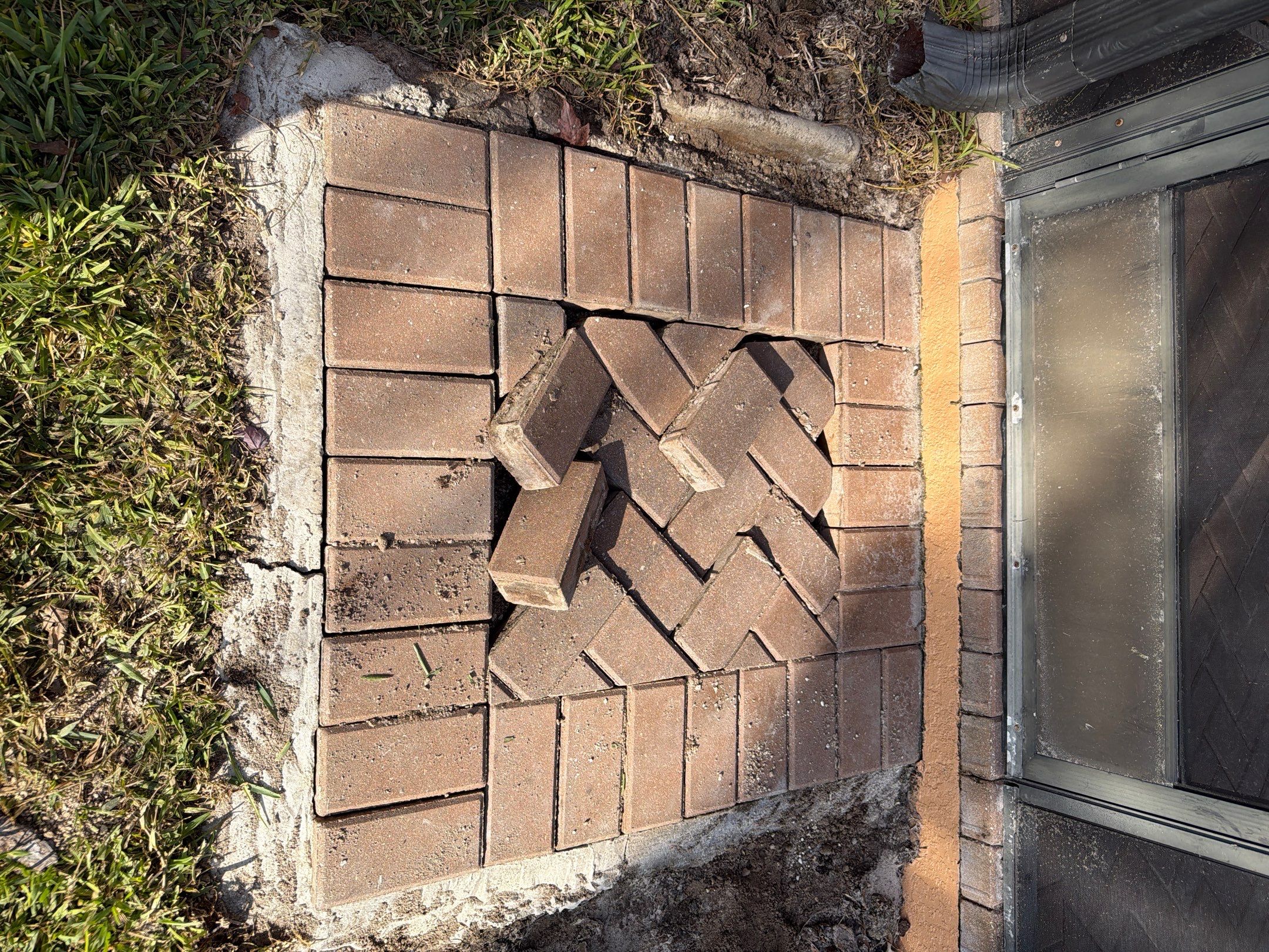 Valencia Lakes Paver Stripping and Sealing for Full Residential Property by Supreme Paver Experts