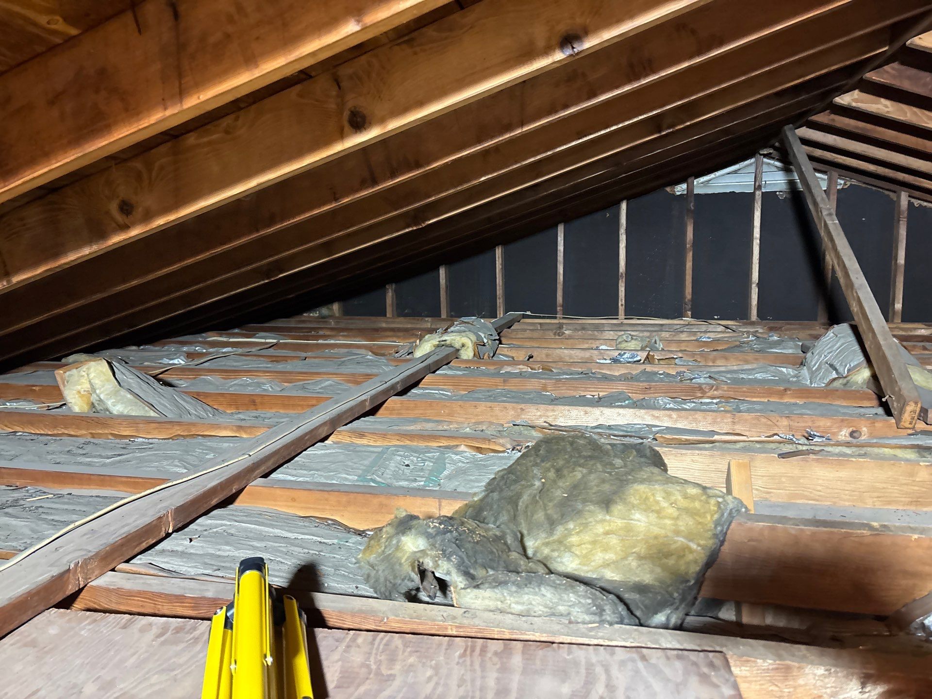 Hookstown, PA – Stopping Energy Loss at the Soffits by Home Environment Solutions