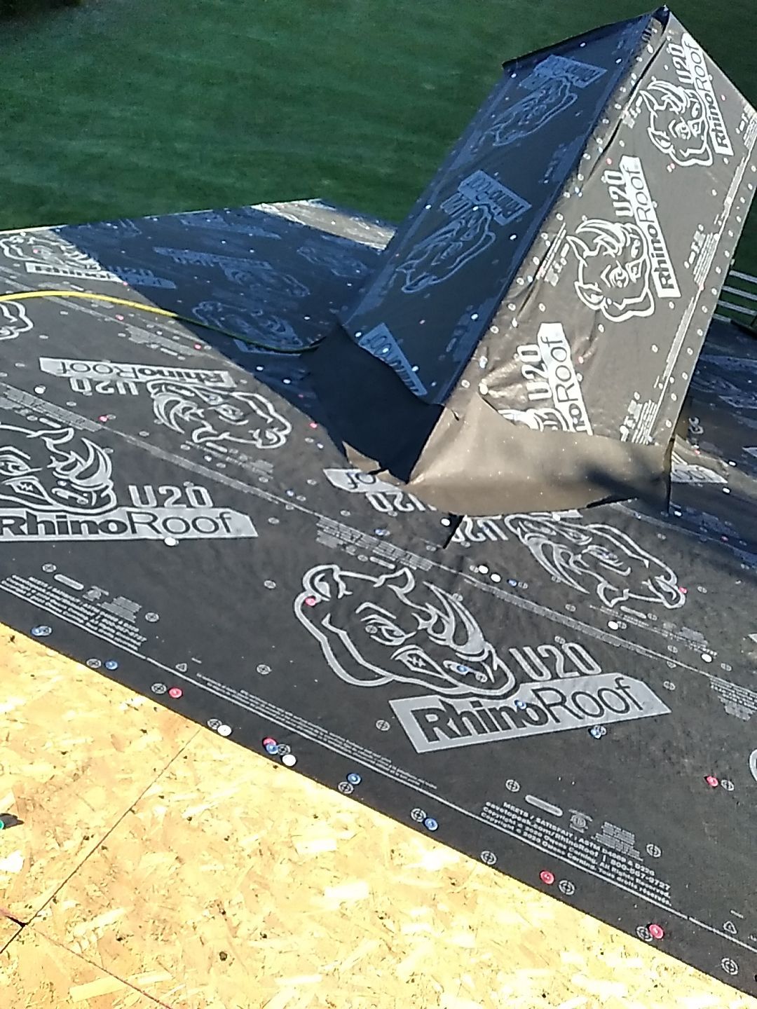 Residential Roofing Installation using Owens Corning Oakridge- Williamsburg Gray by Indigo State Roofing