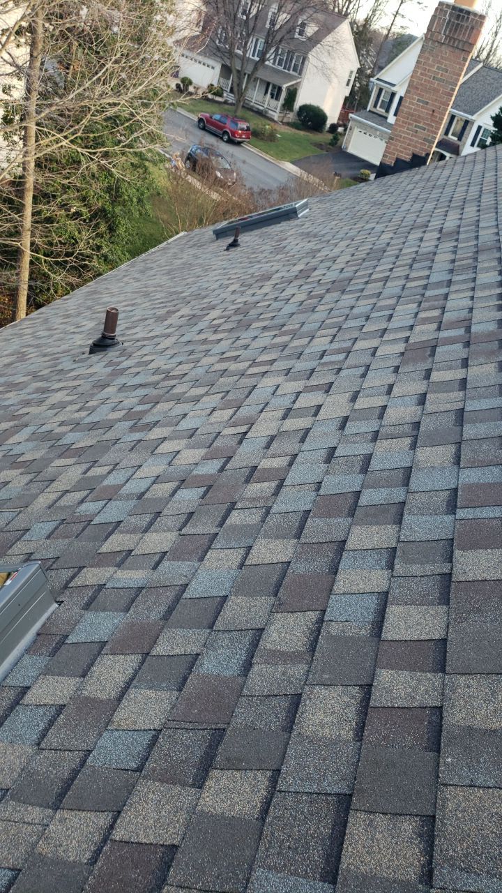 Fairfax Station: CertainTeed Landmark Pro Designer Shingles in Max Def Weathered Wood by RM Banning, Inc.