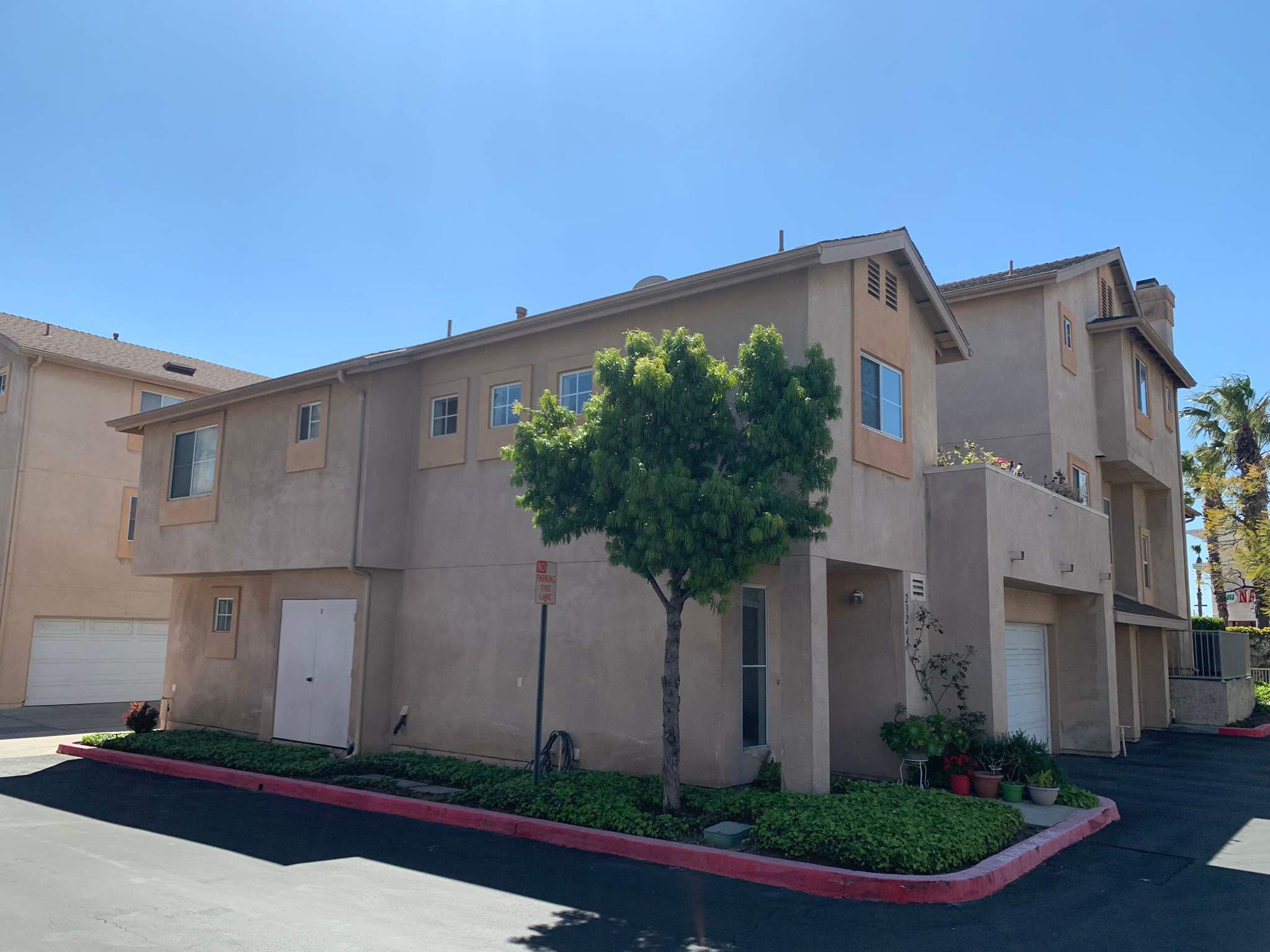 Gutter Cleaning in Carson by Property Cleaning Experts