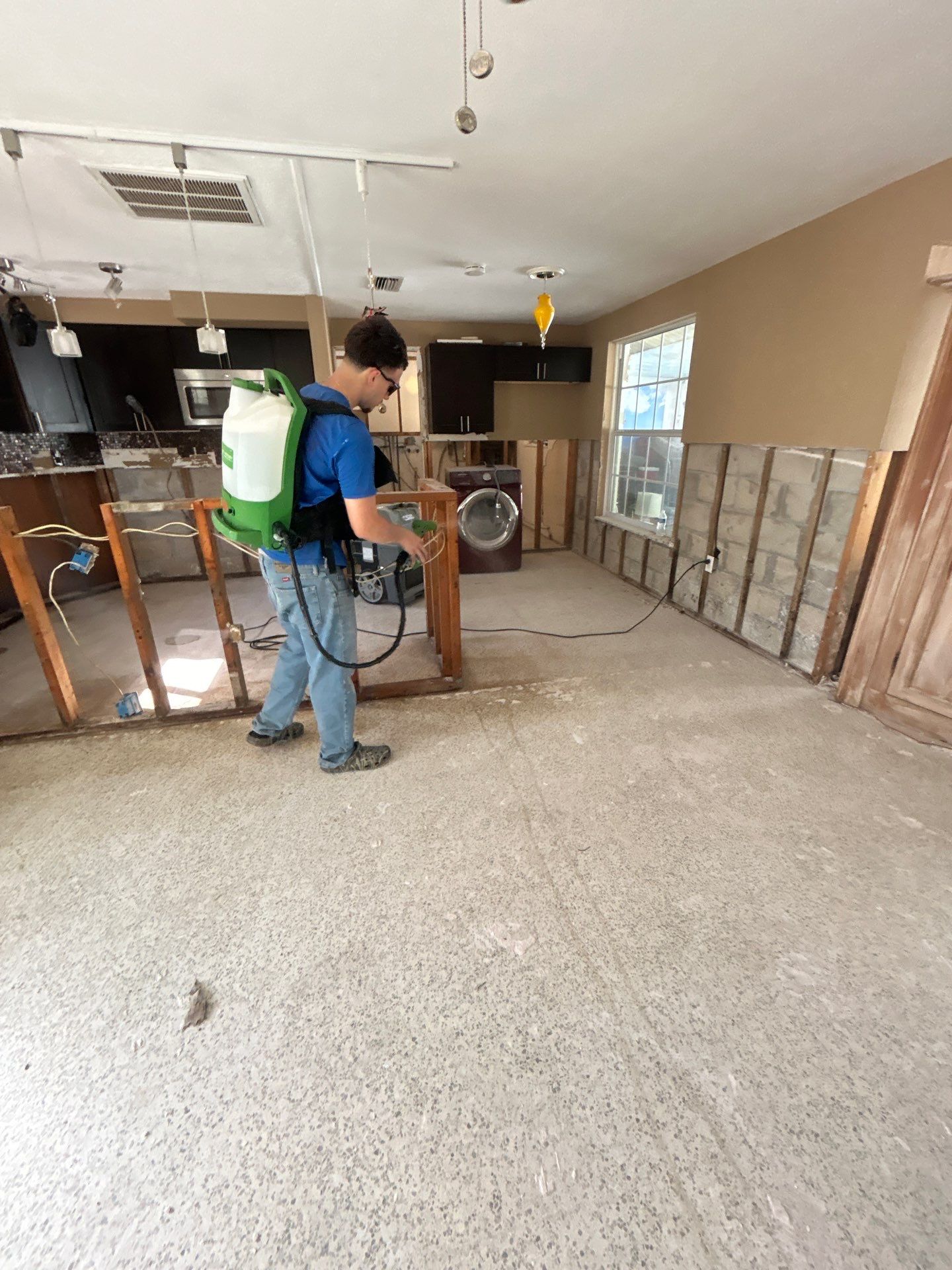 Mold Remediation + Reconstruction Bradenton by Ampm Restoration Services