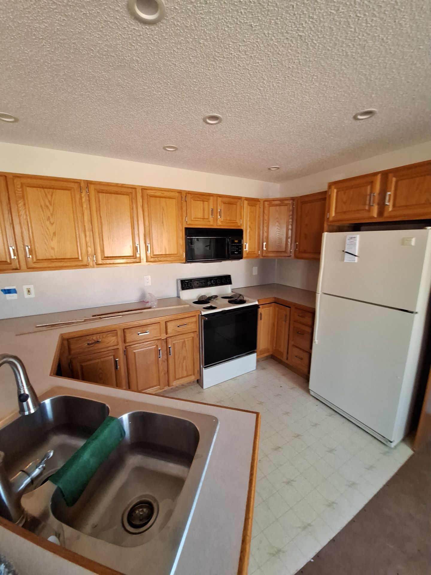 Condo Re-Paint by Gordon Painting