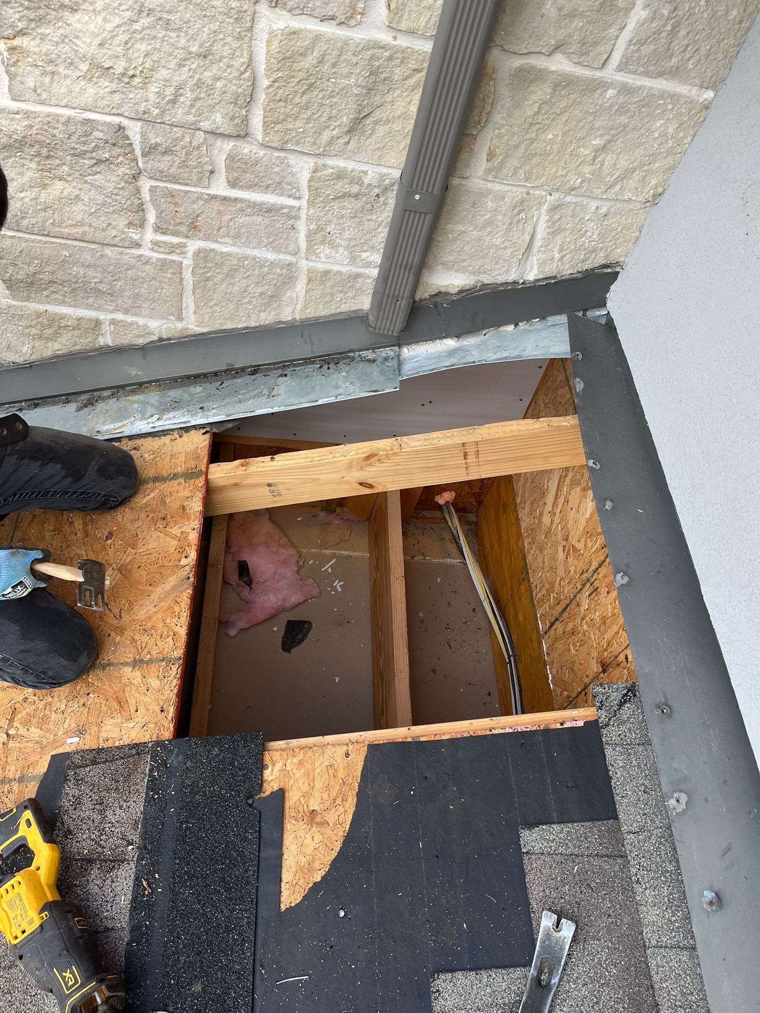 Roof Repair Montgomery by Roof Repair Company