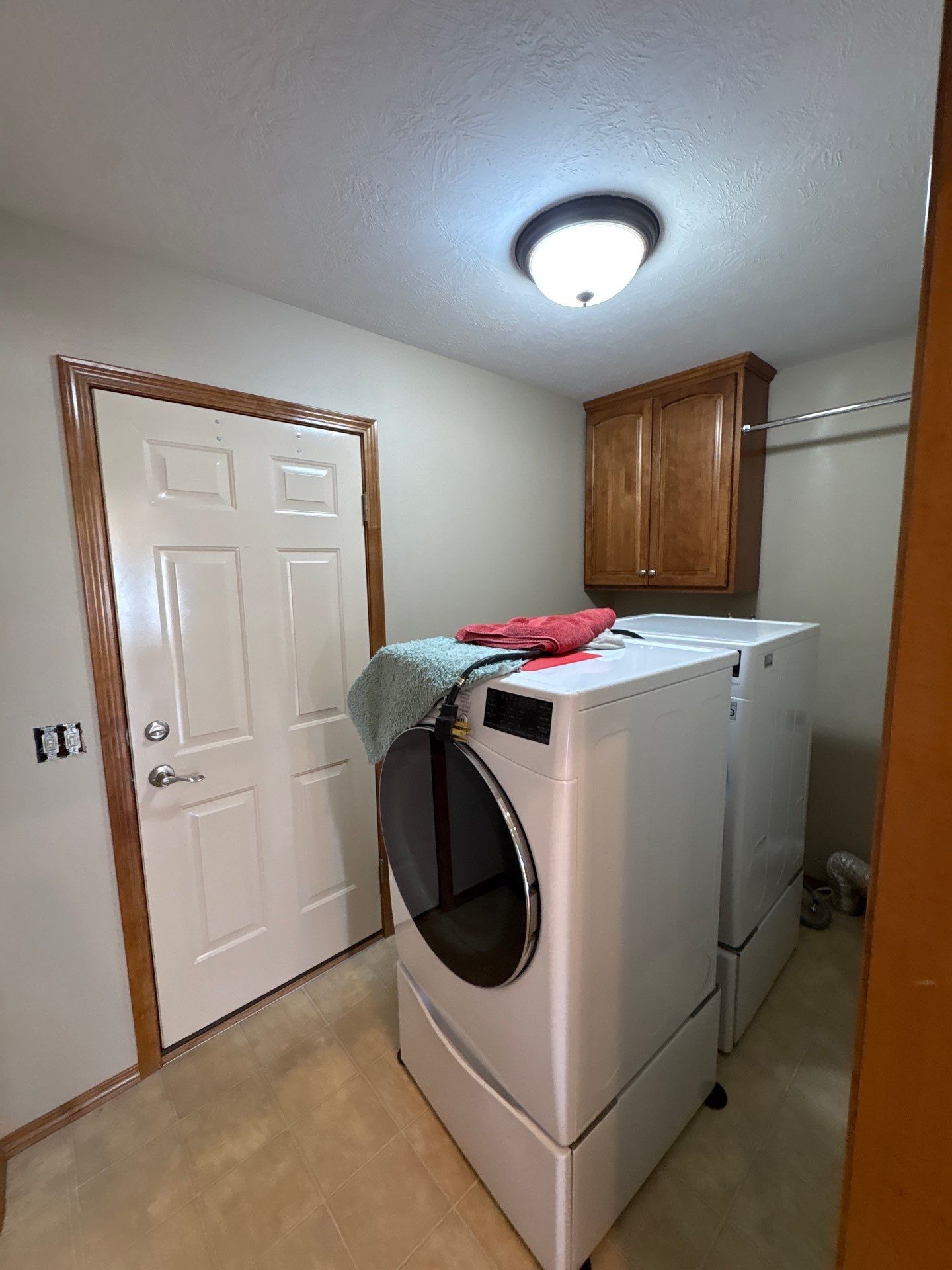 Comprehensive Interior Painting and Drywall Repair in Sioux Falls by Select Painting, Coatings & Garage Cabinets