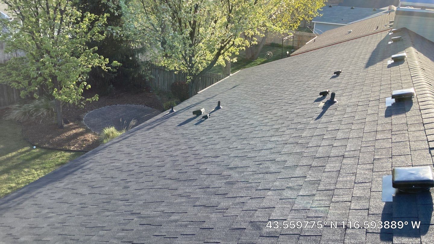 Nampa Idaho Single Level Residential Roofing Installation using Owens Corning by ID Roofing LLC
