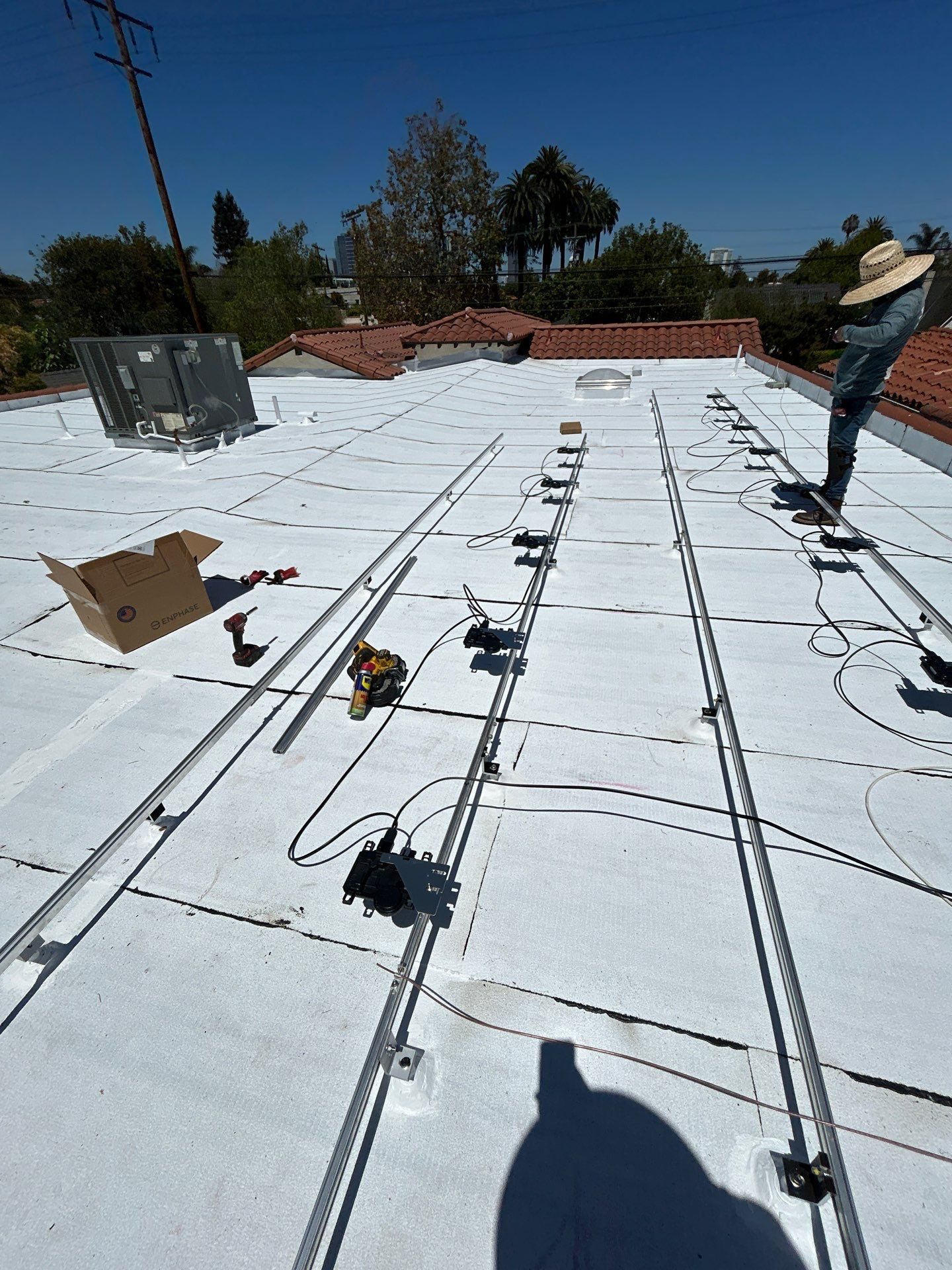 2311 Overland Ave by Solar Discovery