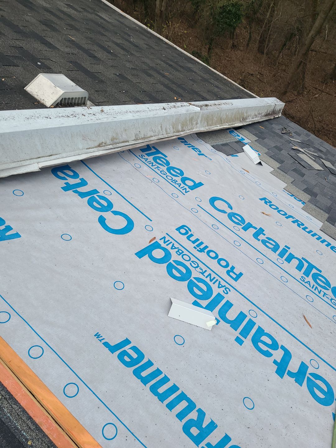 Falls Church: Residential Roof Replacement with CertainTeed Landmark Pro in Max Def Moire Black by RM Banning, Inc.