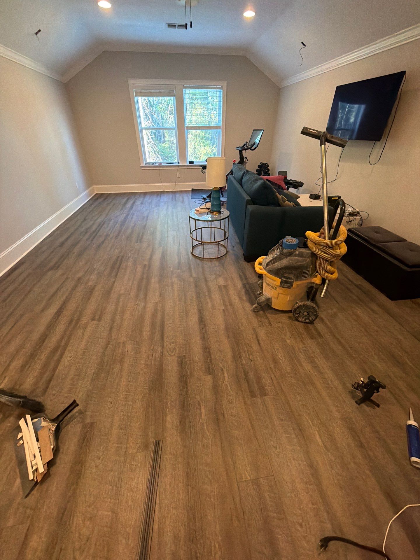 Flooring Repairs & Installation In Ponte Vedra by Axtra Hand