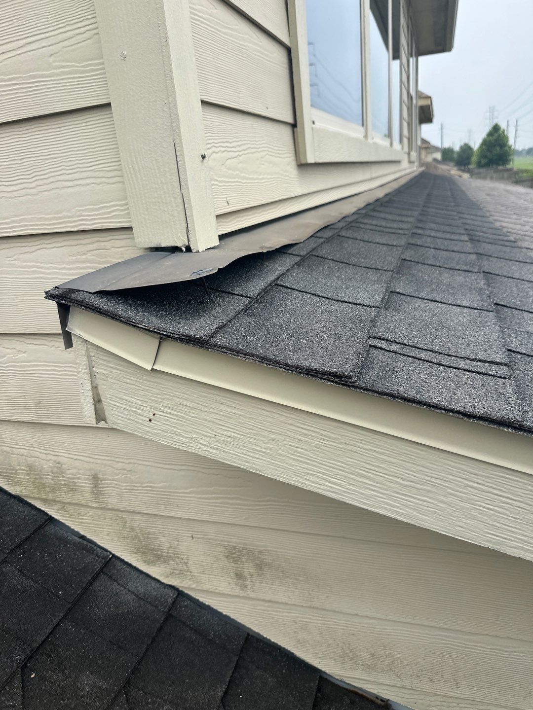 Hail Damage using Owen's Corning Duration (Lifetime) Shingles by Roof Repair Company