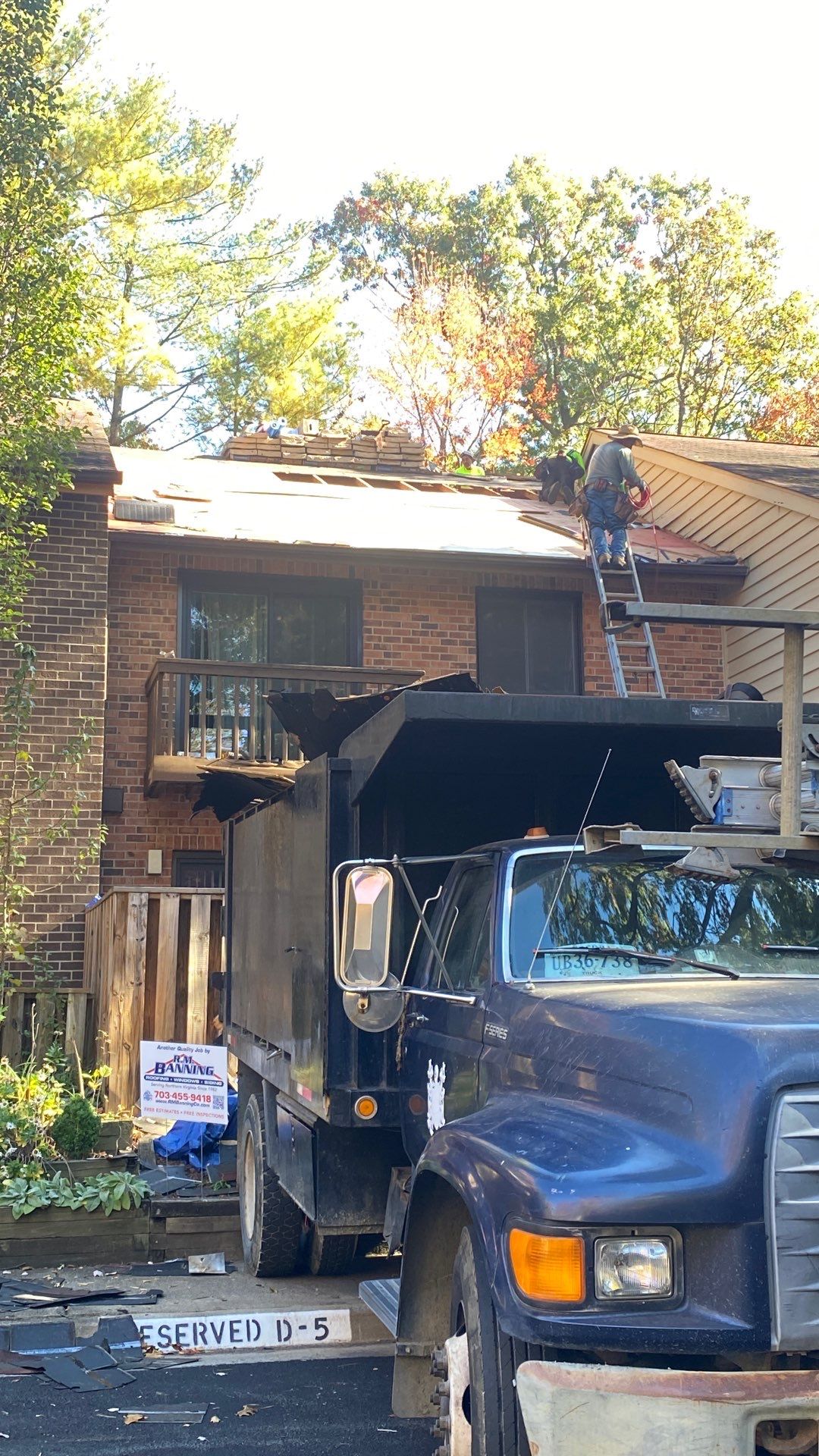Reston: Residential Roof Replacement with CertainTeed Landmark Pro Designer Shingles in Max Def Red Oak by RM Banning, Inc.