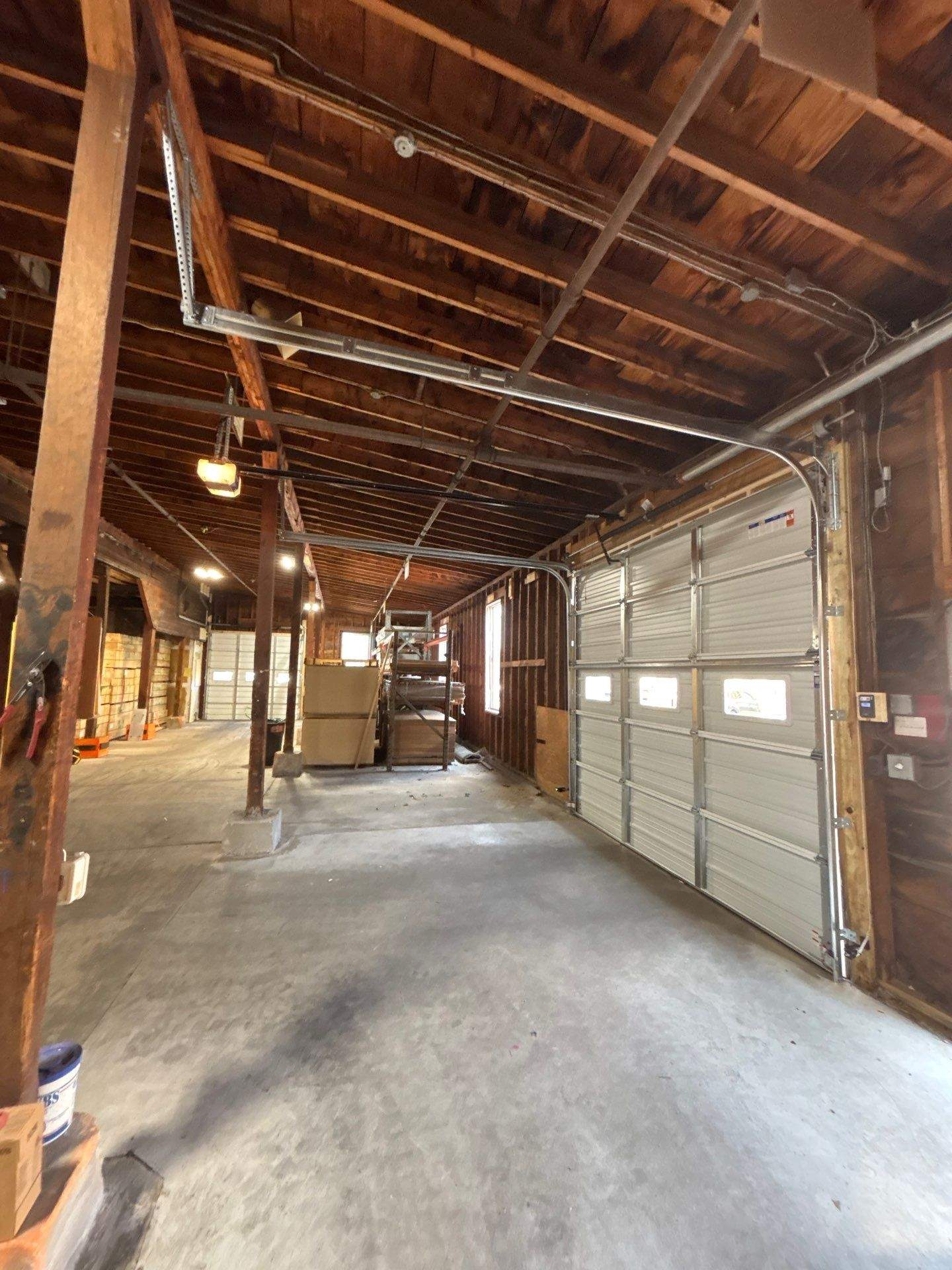 Commercial Door Installation using Industrial Series Garage Door by Keene Door