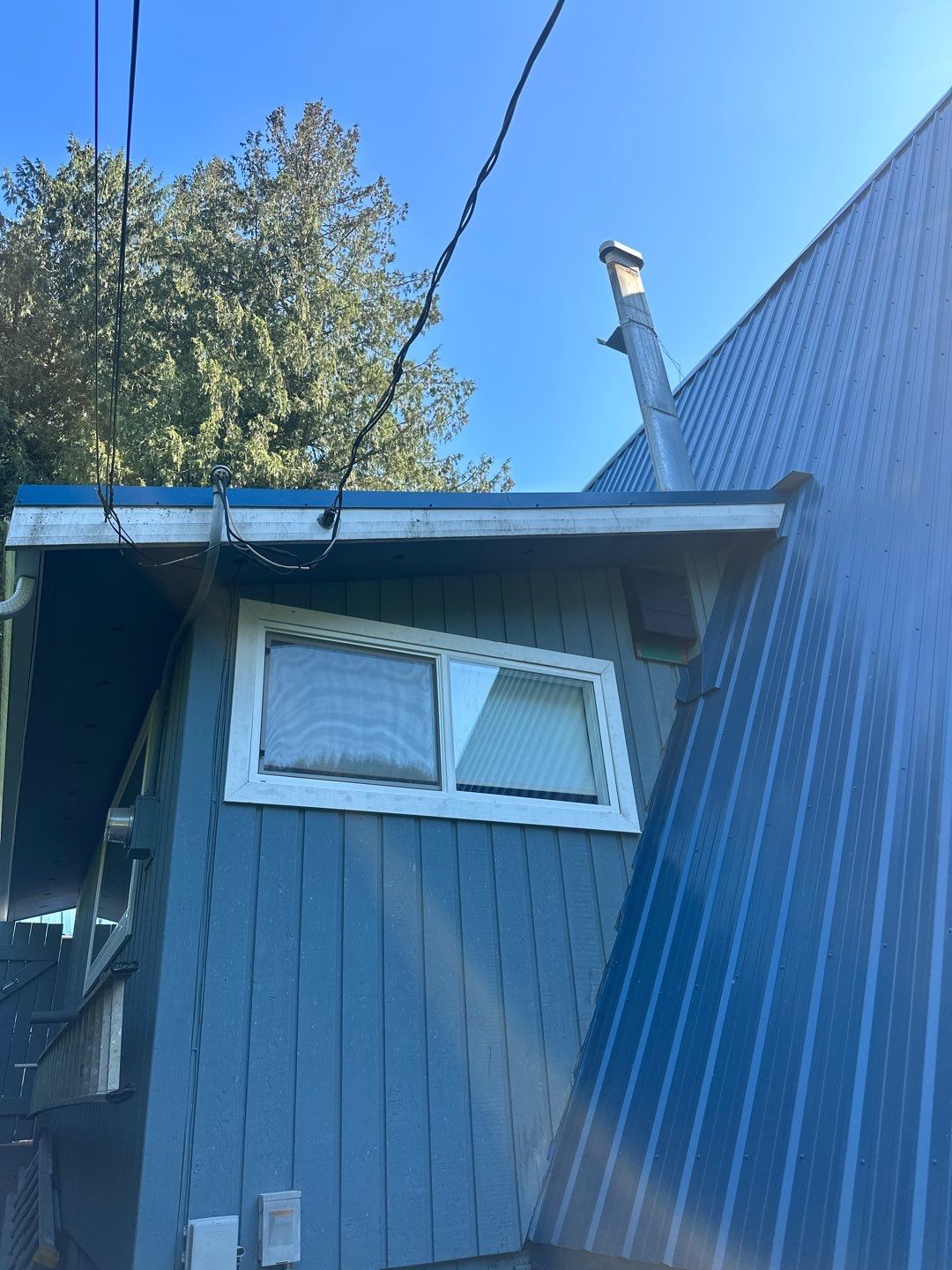 Residential ReRoofing Installation using Duraclad 26ga by Top Notch Roofing Inc