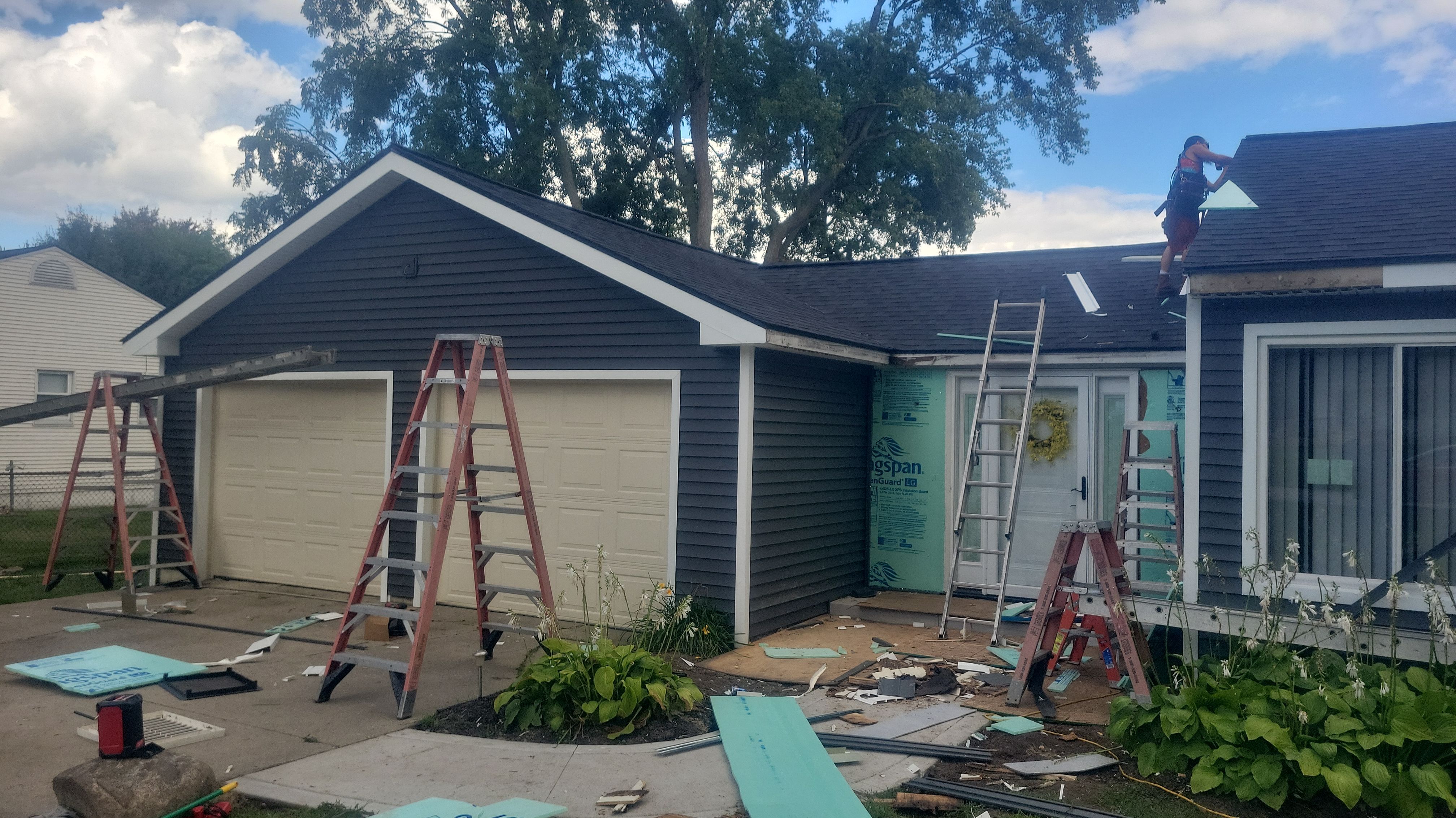 Roof Replacement using Owens Corning by 180 Contractors