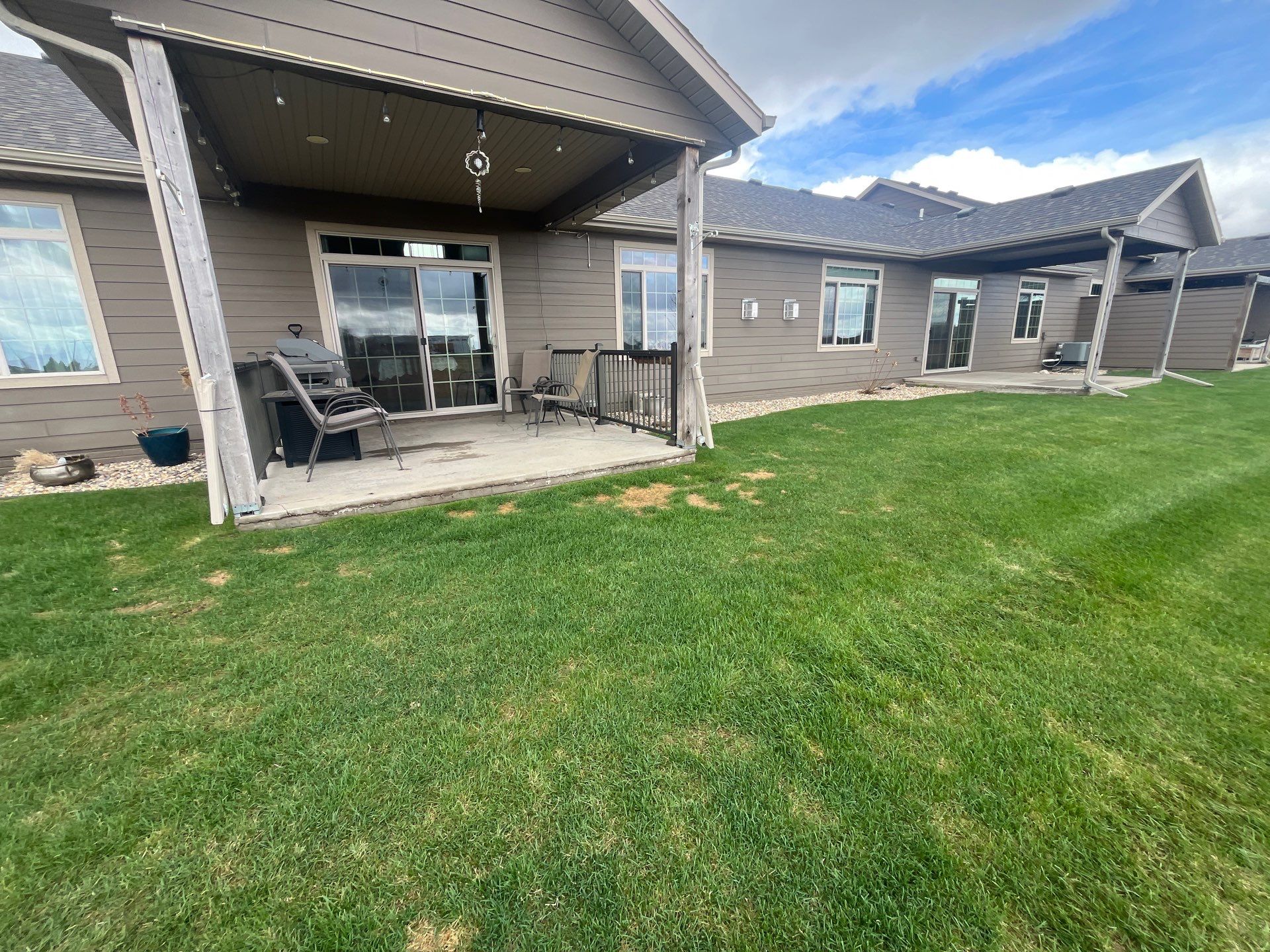 Exterior Painting for Multi-Unit Townhomes in Sioux Falls by Select Painting, Coatings & Garage Cabinets