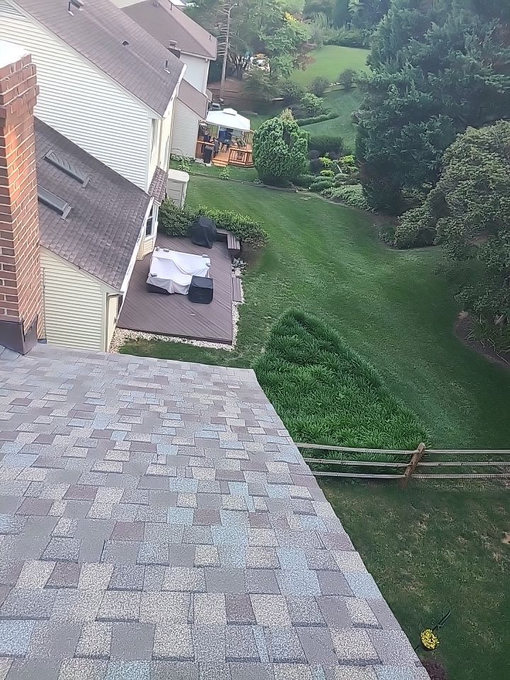 Burke: CertainTeed Landmark Pro Architectural Shingles in Max Def Weathered Wood by RM Banning, Inc.