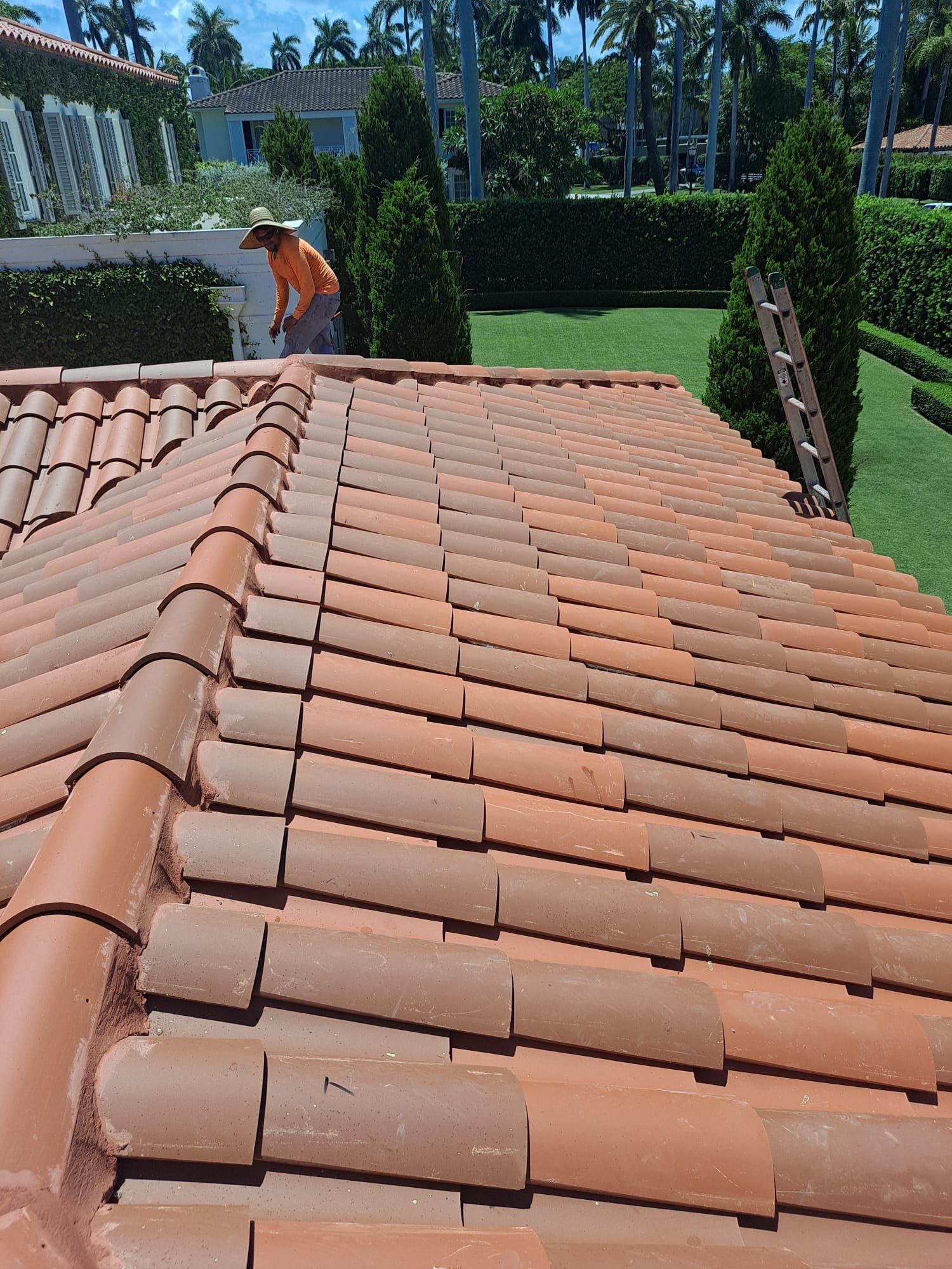 Verea Barrel - Red and Ohio Red Color by Istueta Roofing