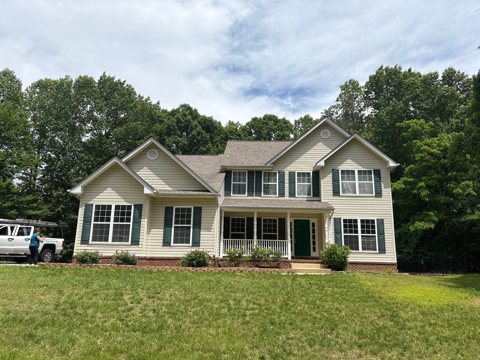 Siding Installation using Vinyl CertainTeed Main Street by ExteriorPros