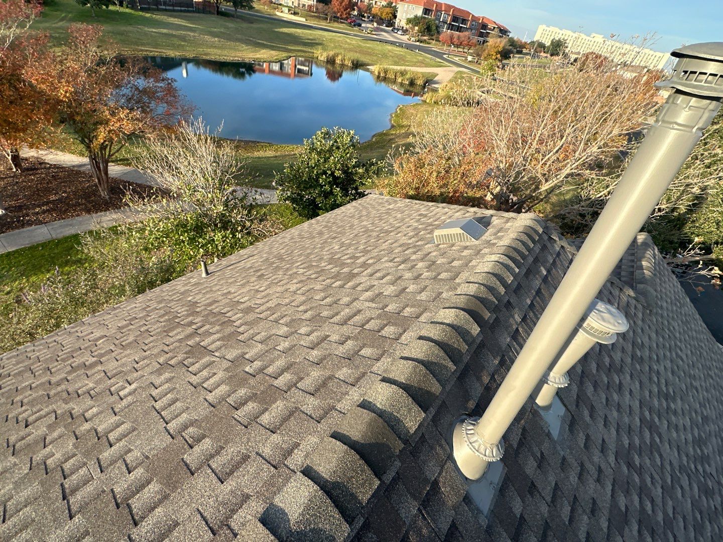 GAF HDZ - Weathered Wood by Elite Roofing LLC