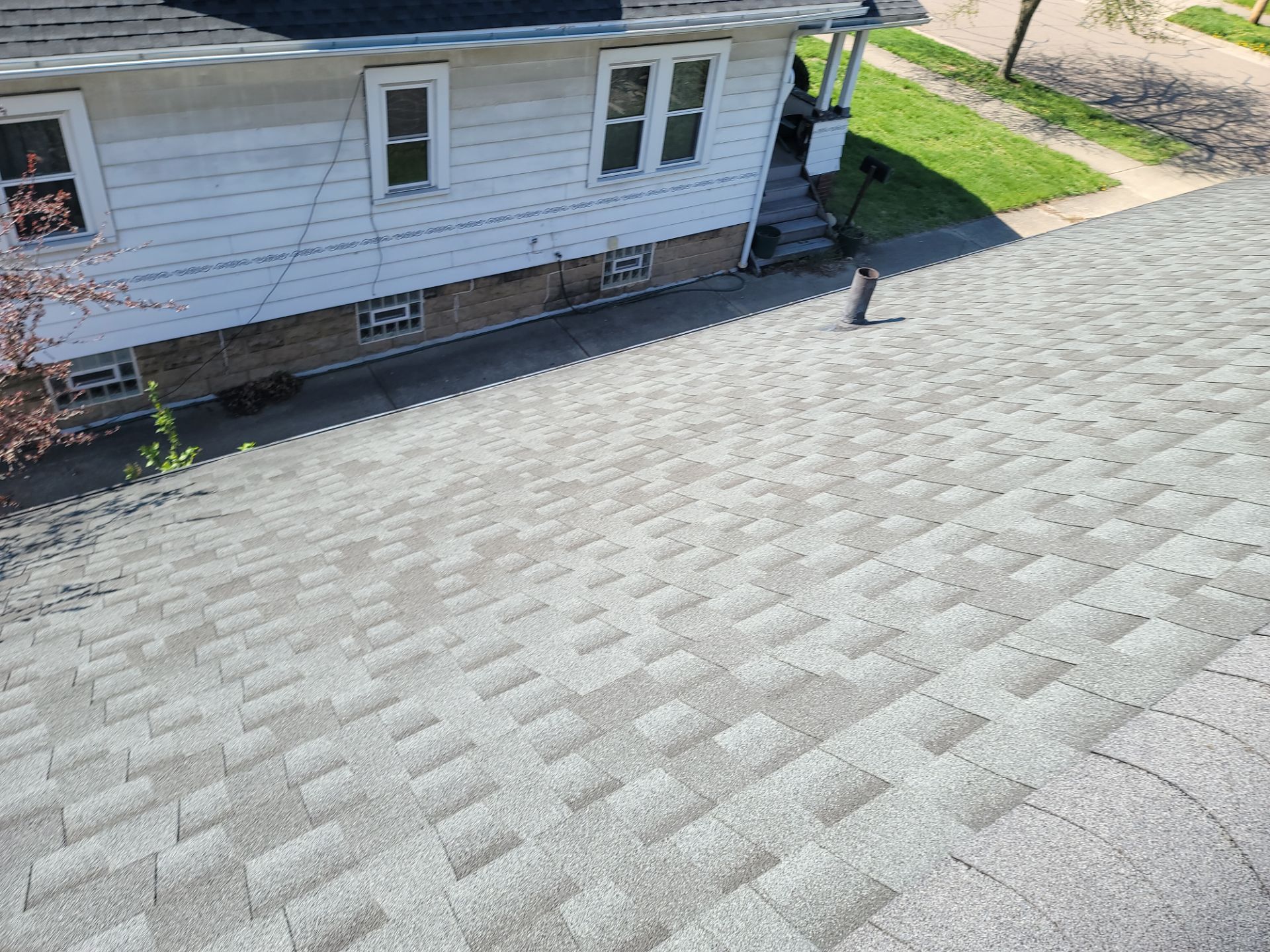 Angela S: Atlas Pinnacle, Color, Black Shadow, Drip Edge, Color, White by Eagle Eye Roofing