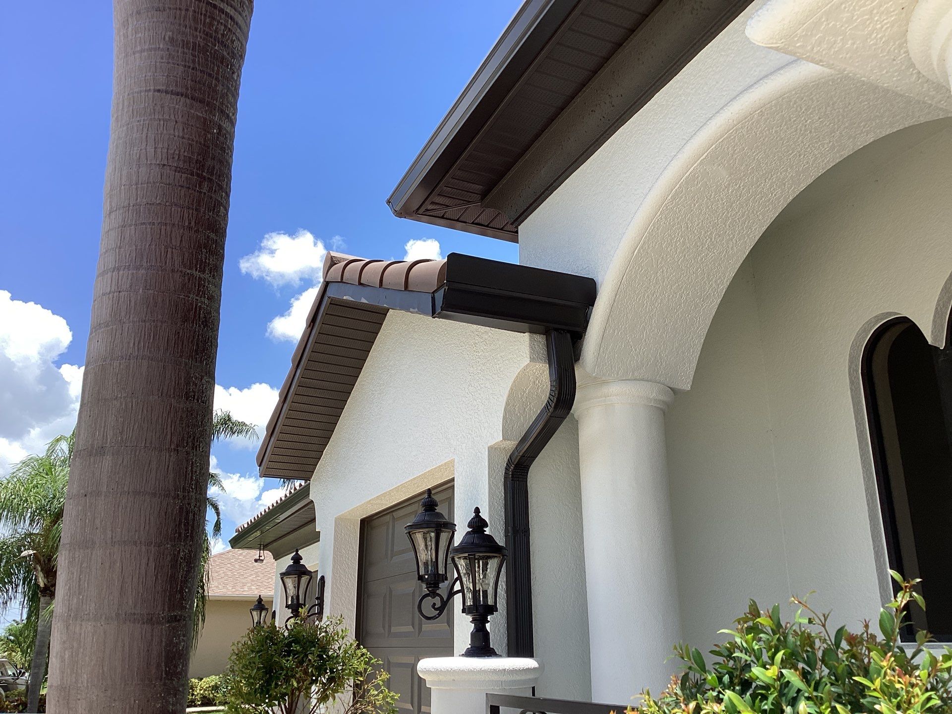 Stylish seamless gutters in Cape Coral FL by Gutter Professors