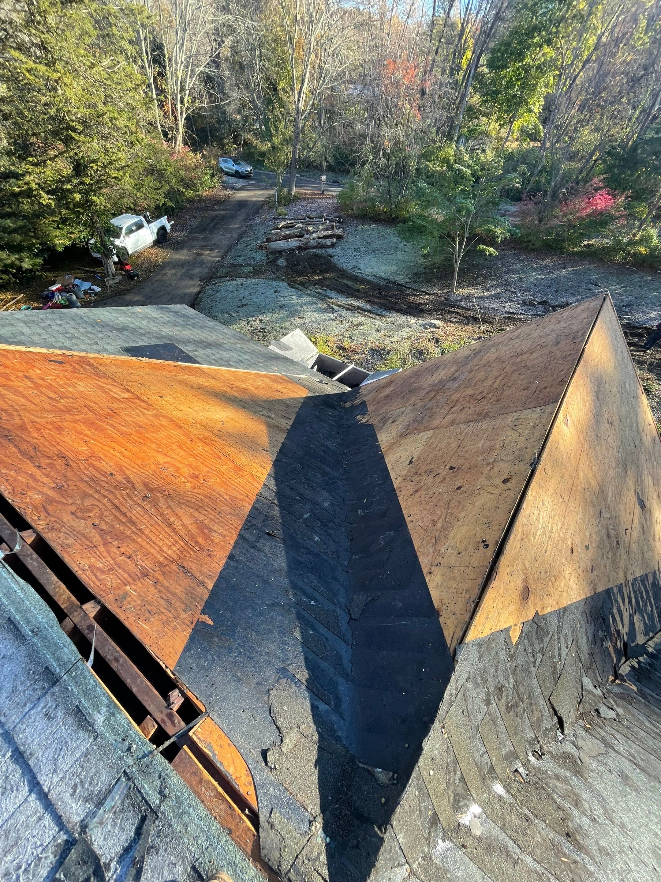 Residential Roofing Installation using Owens Corning TruDefinition Duration AR - Estate Gray & White Double 4 Siding by A Plus Exterior