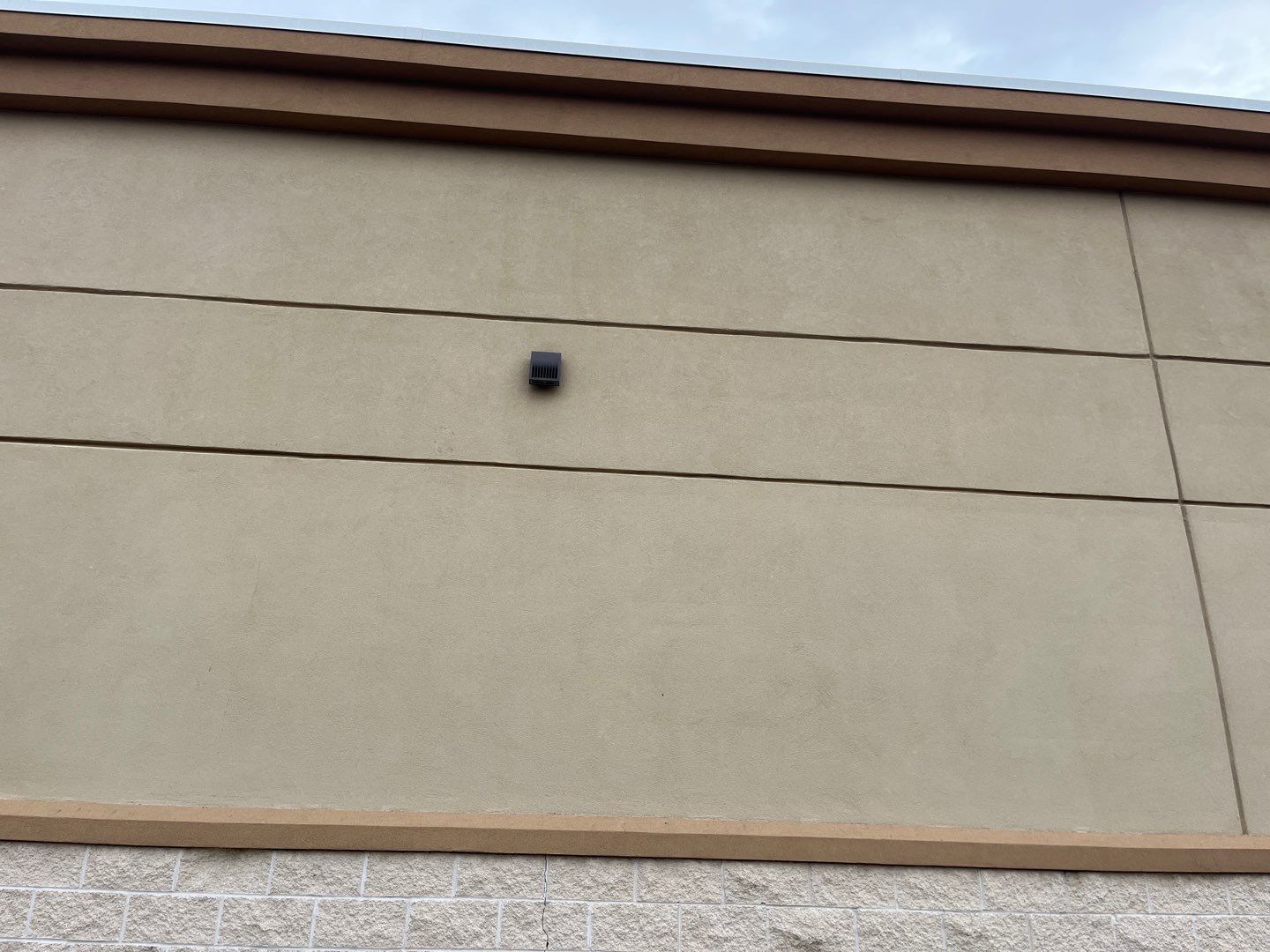 Storefront Revival: Transforming Business Exteriors with a New Coat of Brilliance by 360 Painting Central Texas 