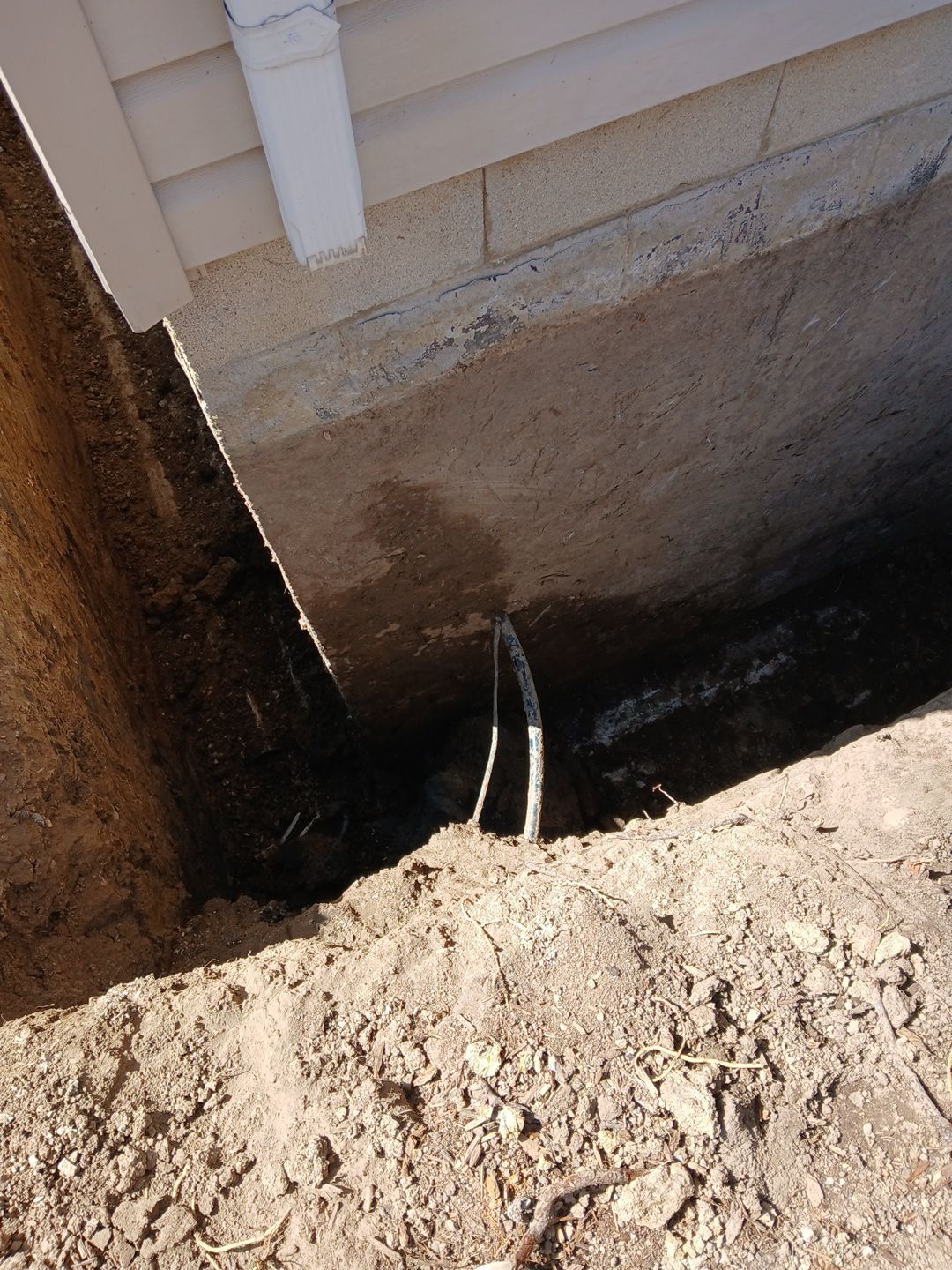 Exterior Waterproofing & Embedded Fiber Reinforcements by Toledo Basement Repair