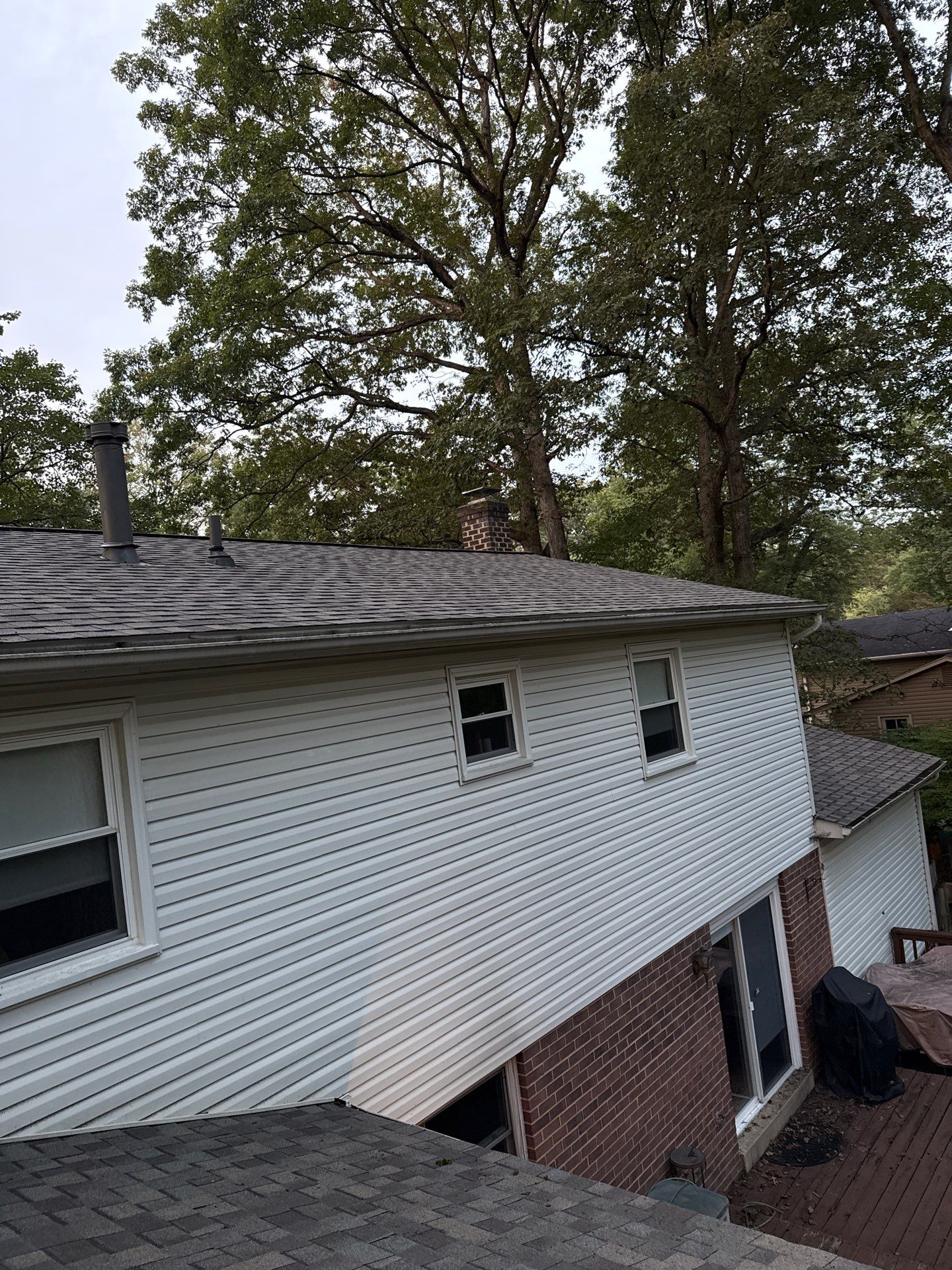 Springfield : Residential Roof Replacement with CertainTeed Landmark Pro in Max Weathered Wood  by RM Banning, Inc.