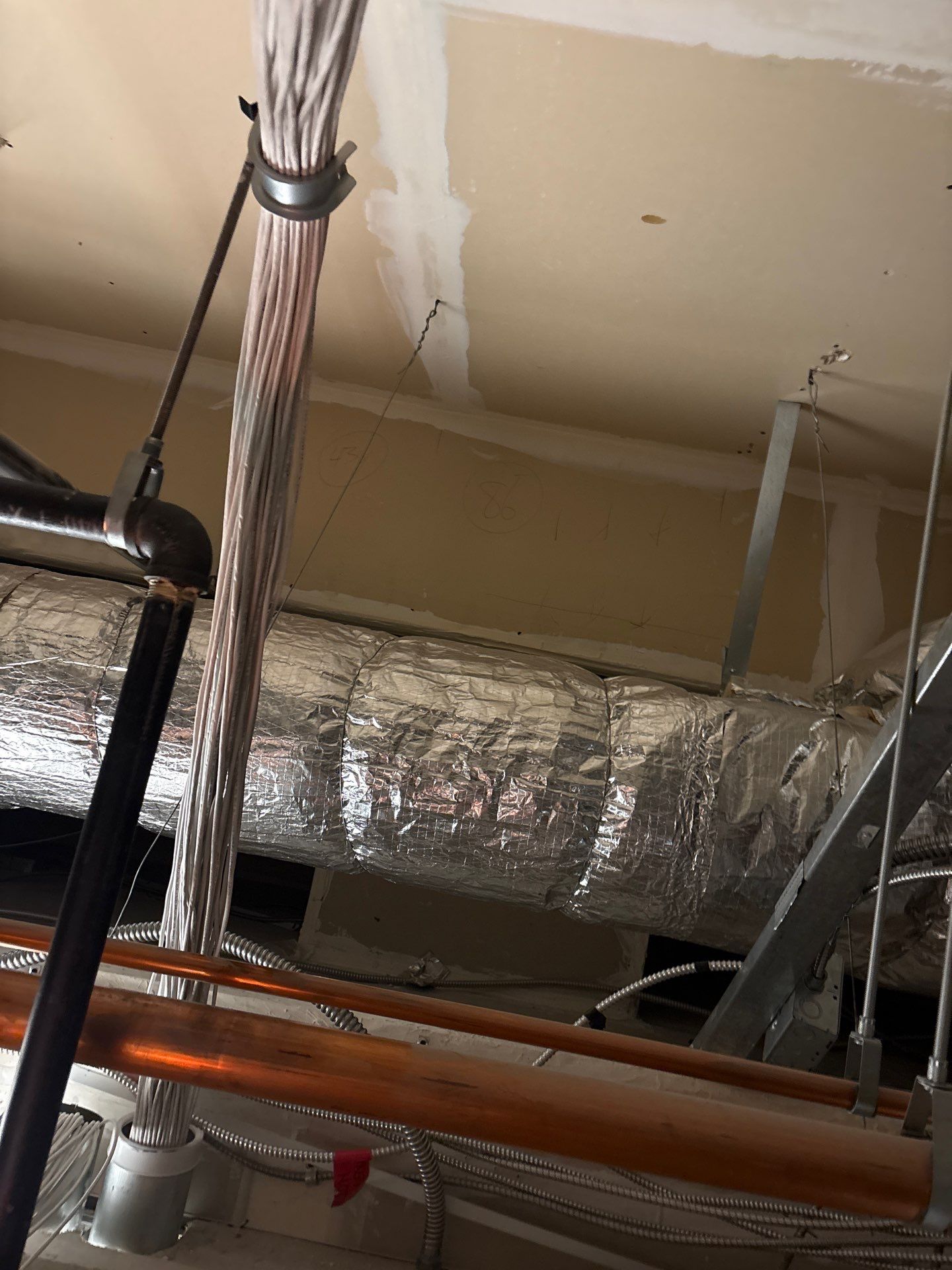 Cubicle Reconfiguration & Network Cabling Installation in Irvine by Ring and Ping Inc.