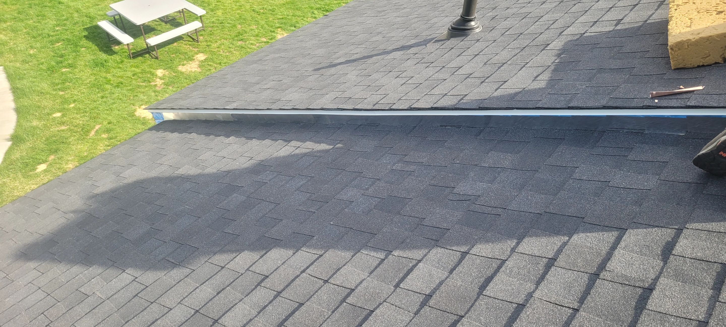 Asphalt shingles professionally installed in Cromwell, CT by DiGiorgi Roofing & Siding INC by DiGiorgi Roofing and Siding Inc