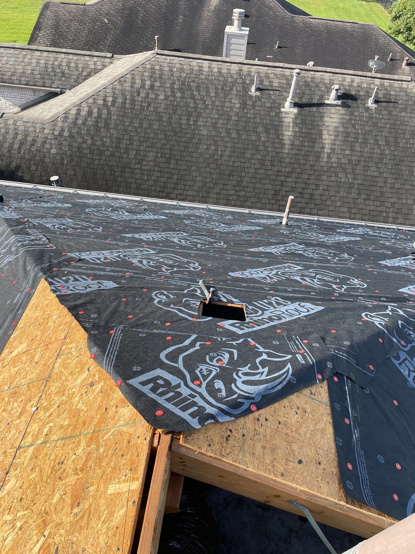 Residential Roofing Installation using Owen's Corning Duration (Lifetime) Shingles by Roof Repair Company