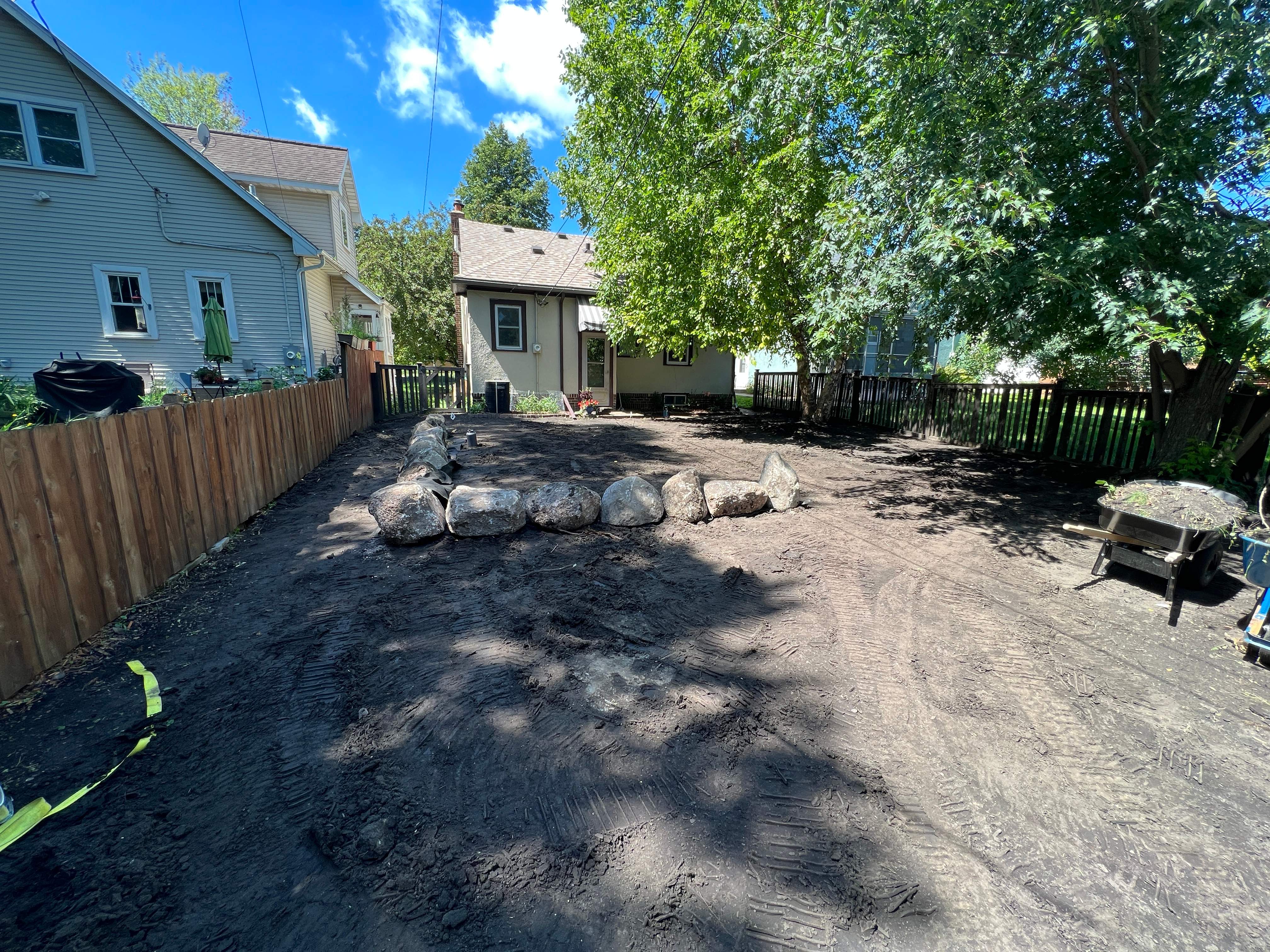 Patio  by Sota landscaping