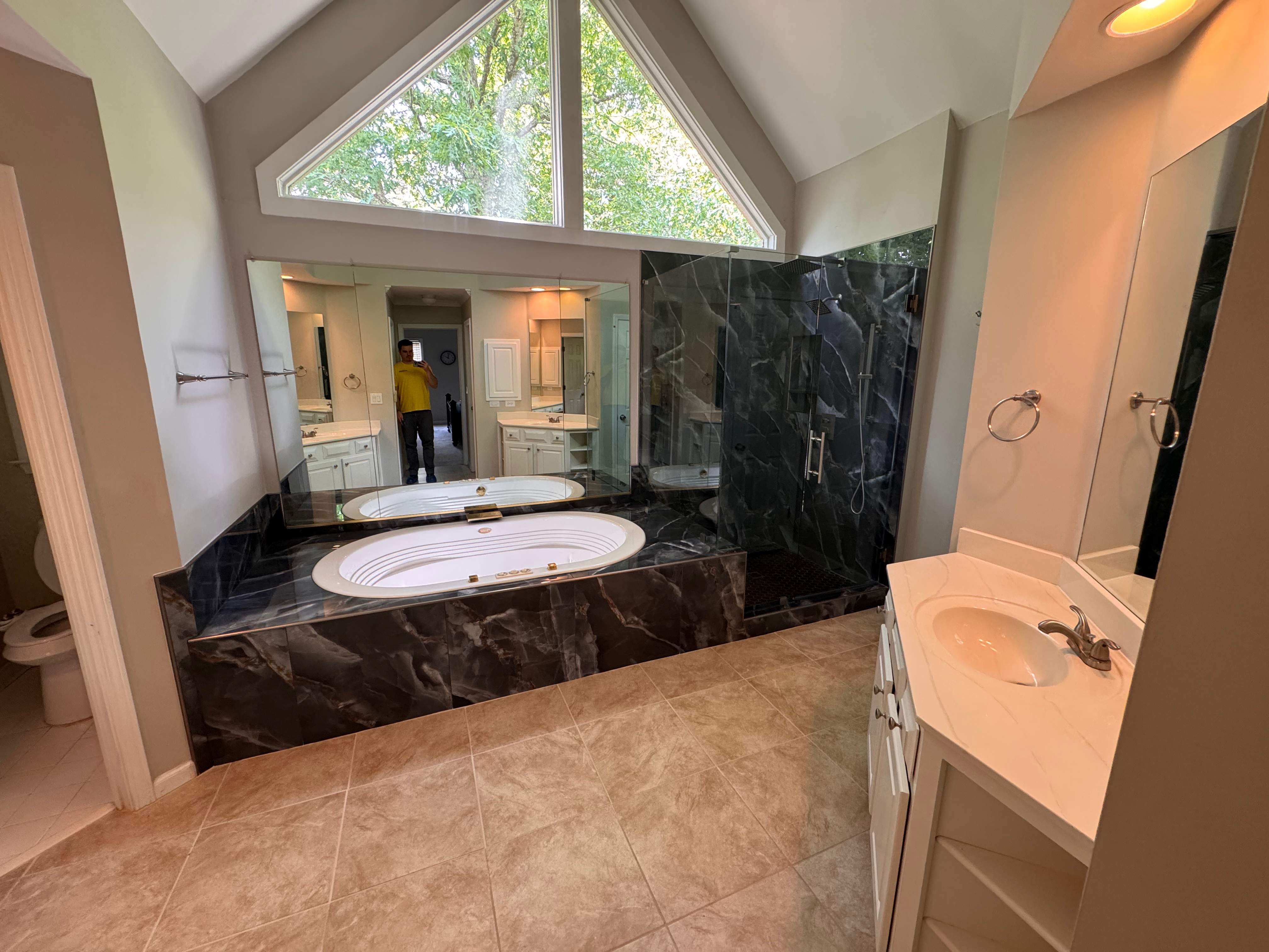 Master bathroom renovation by Prudencio