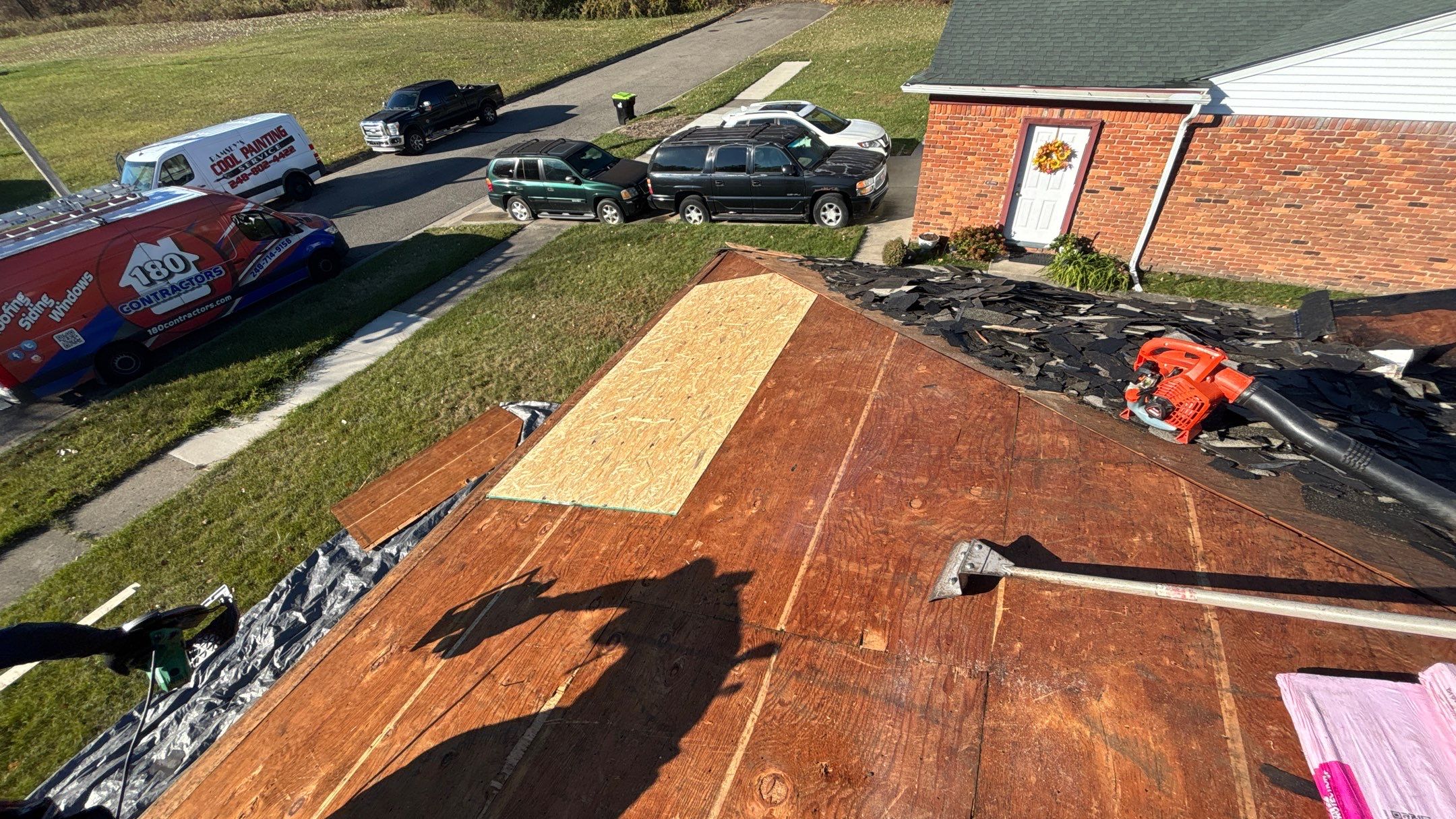 Roof Replacement using Owens Corning Brownwood by 180 Contractors