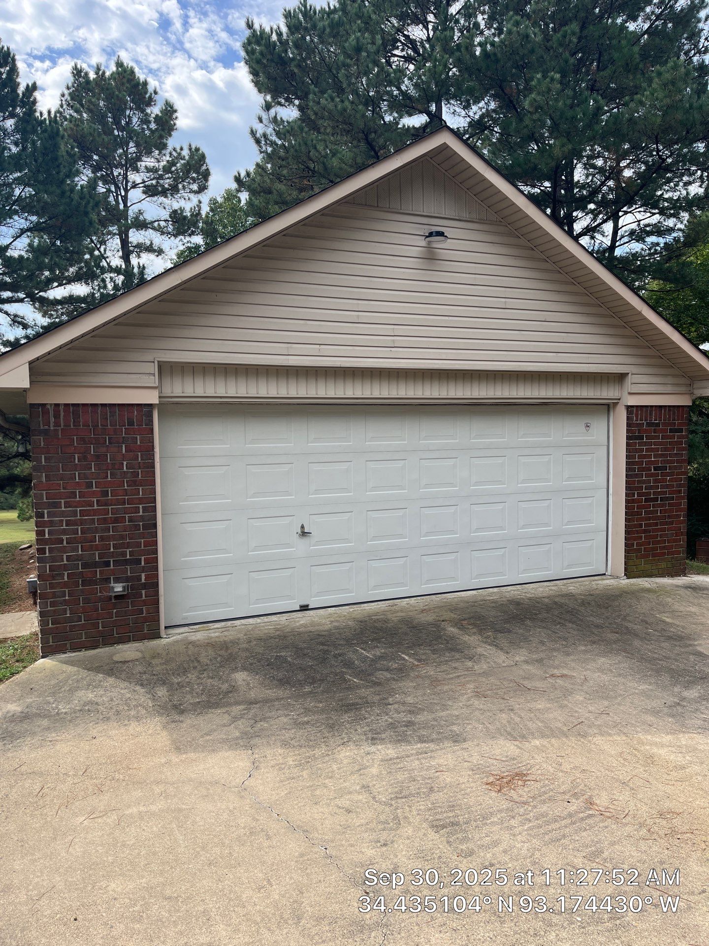 Full Residential Roof Replacement with GAF Timberline HDZ Shingles in Hot Springs by Temple Roofing and Exteriors