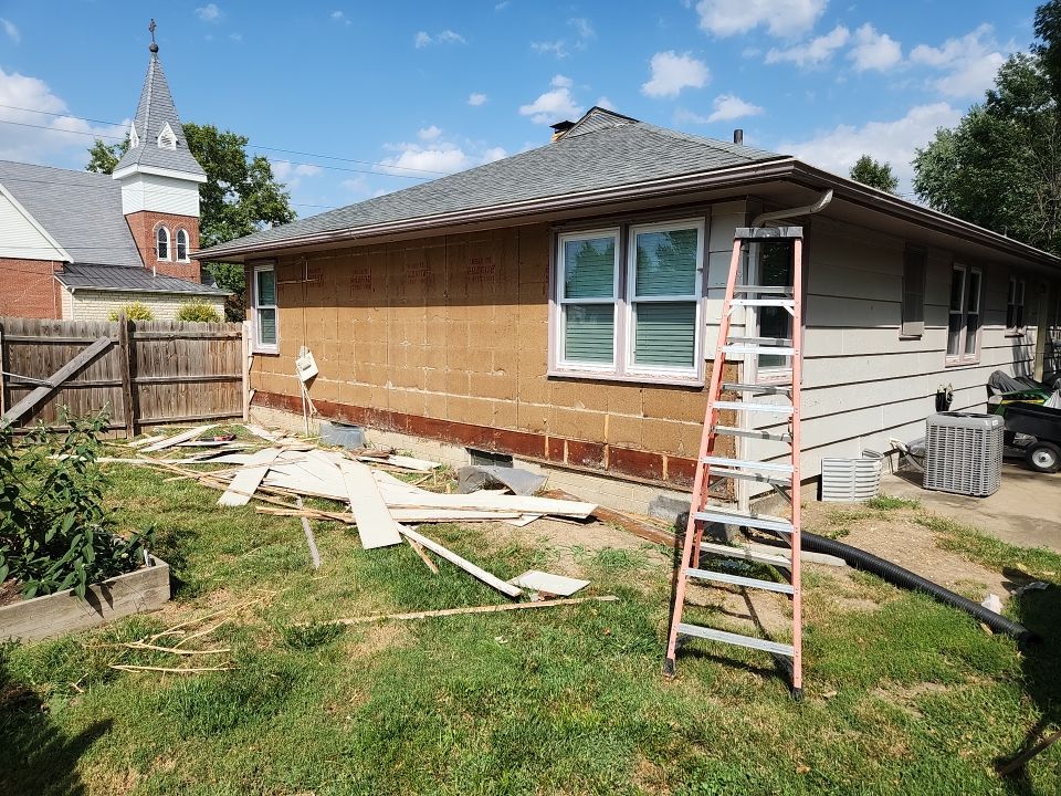Siding Installation using Driftwood Craneboard D7 by EEC  Windows, Siding & Roofing 