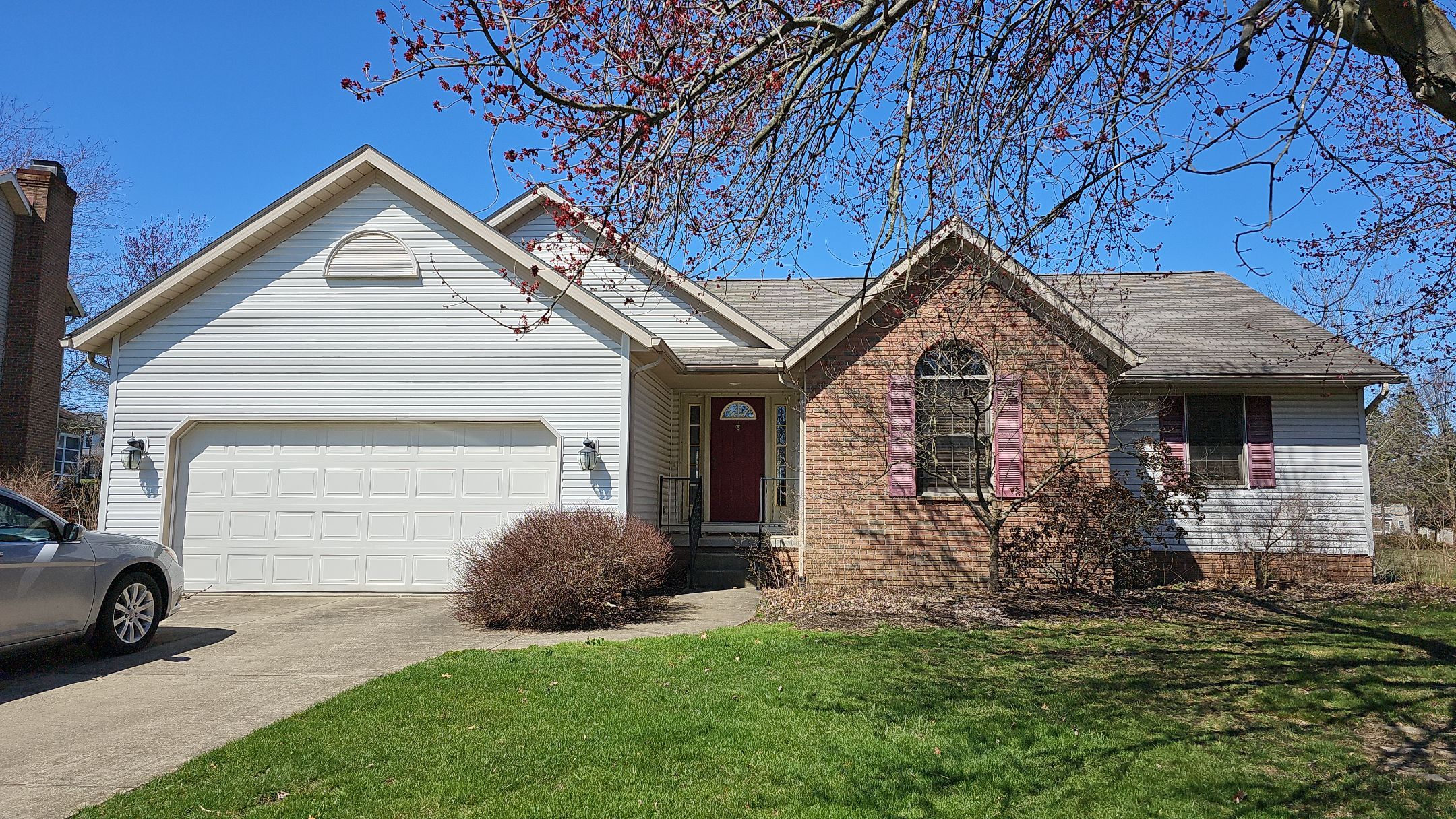 ATLAS PINNACLE COLOR: WEATHERED SHADOW by Eagle Eye Roofing