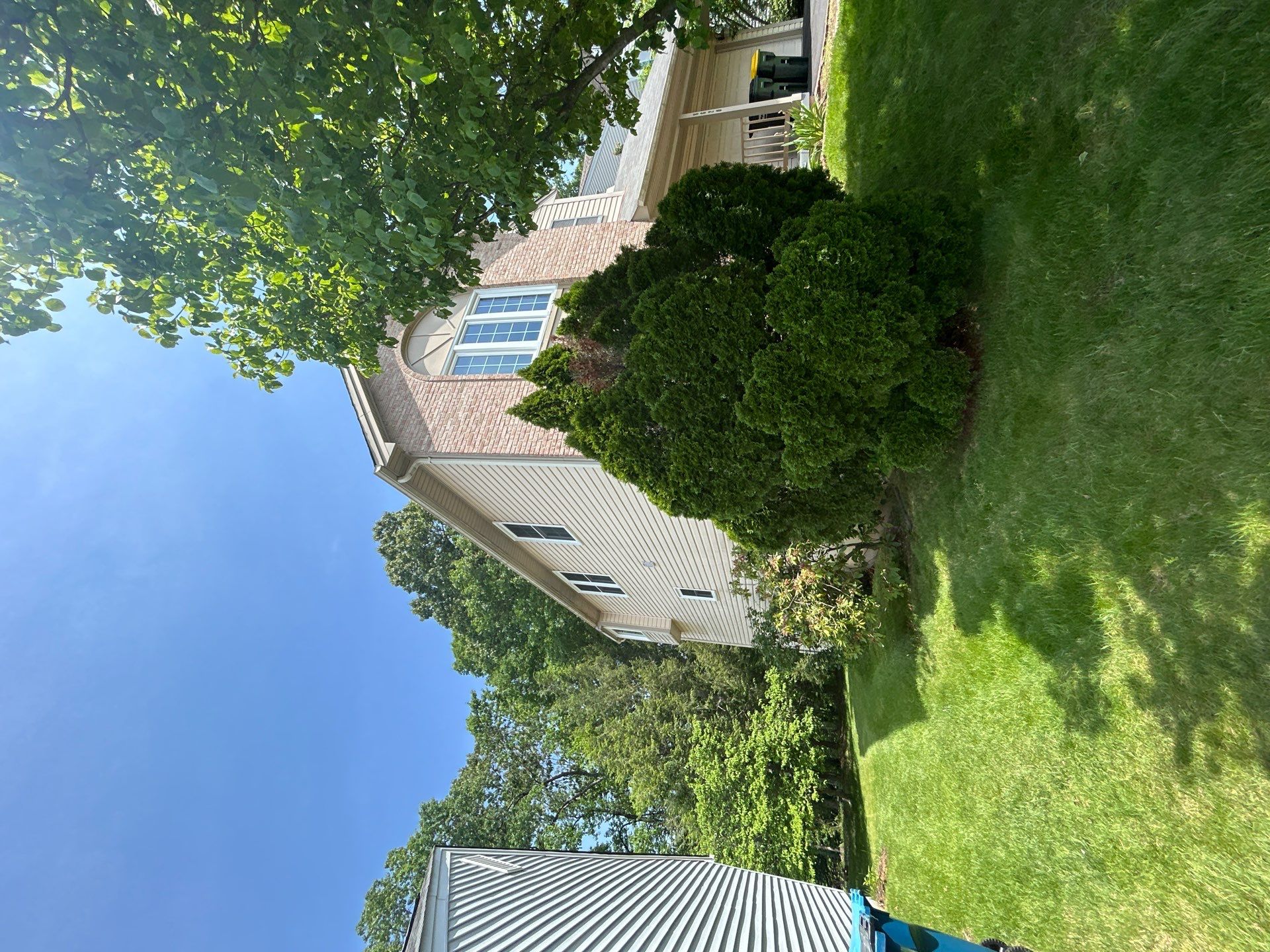 Springfield: Residential Roof Replacement with CertainTeed Landmark PRO in Max Def Georgetown Gray by RM Banning, Inc.