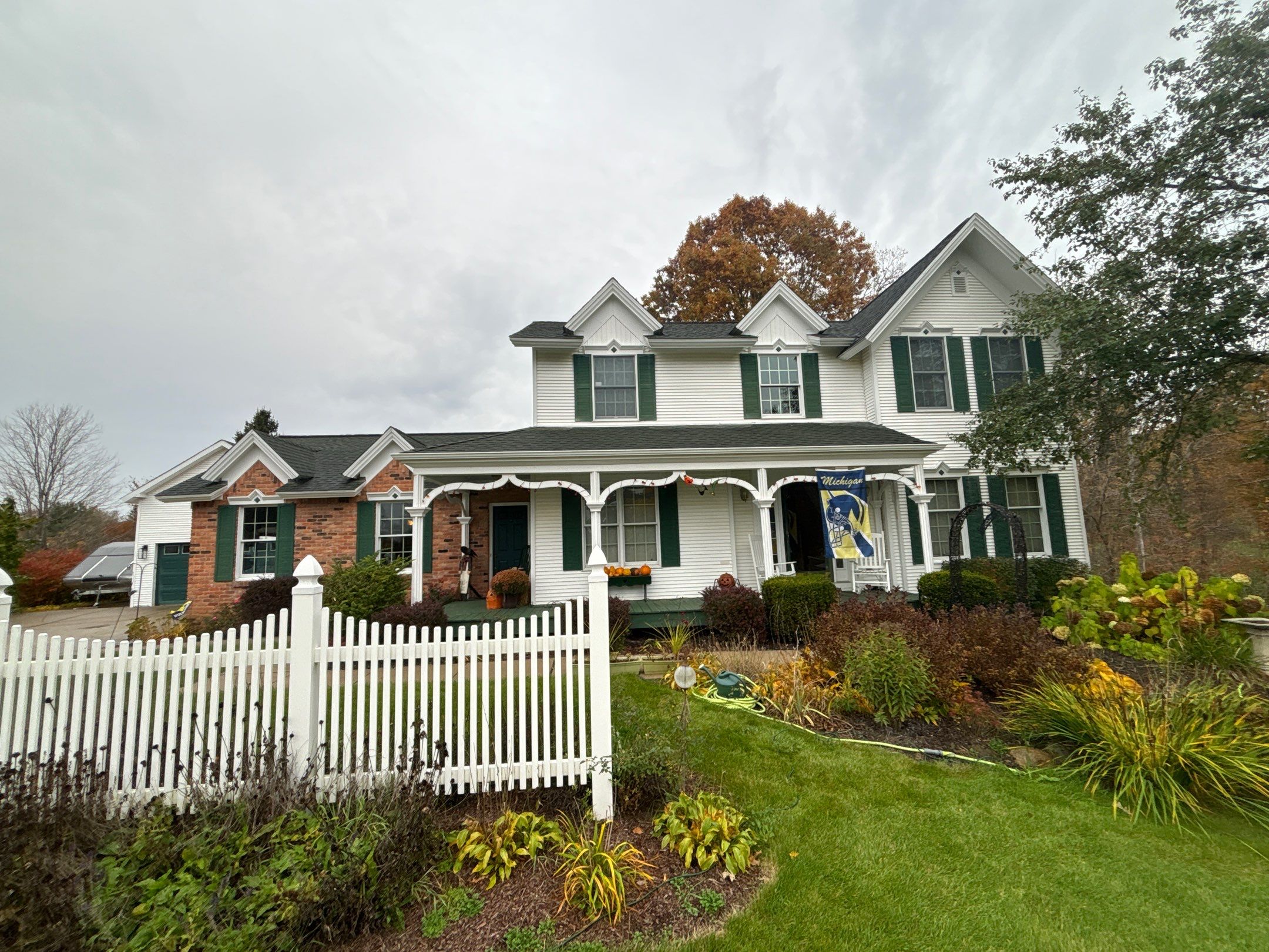 Roof Replacement using Owens Corning by 180 Contractors
