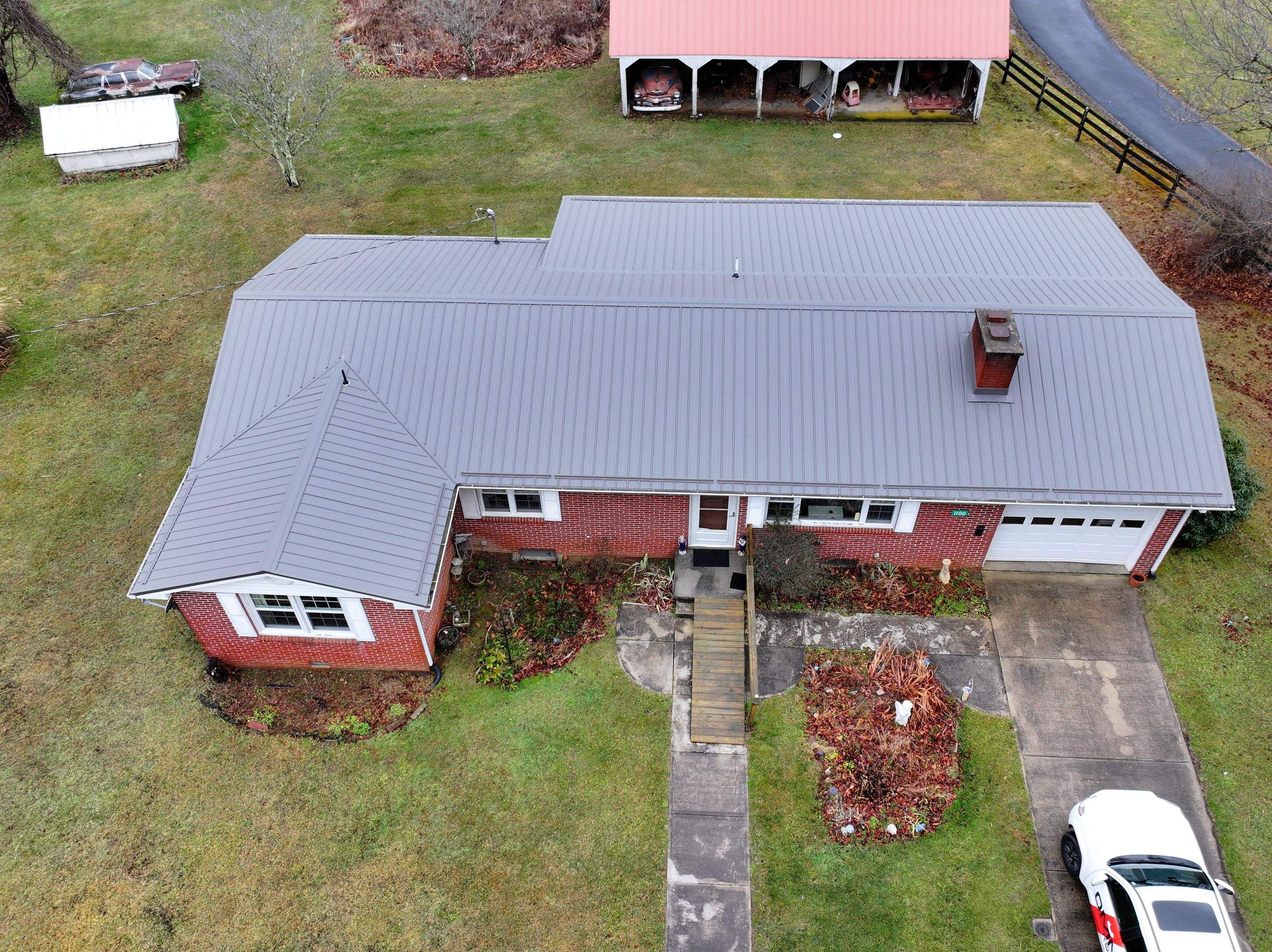 Schofield Residence by Omnia Roofing