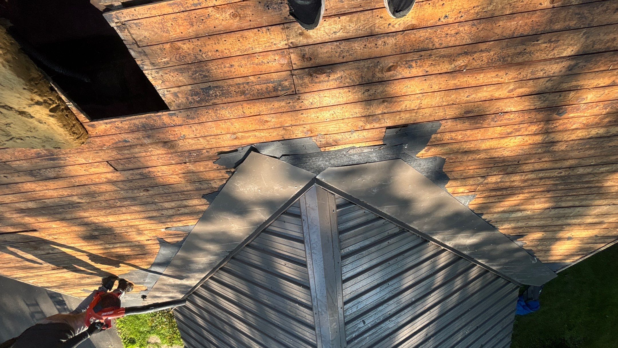 Roof Replacement using Owens Corning Peppercorn by 180 Contractors