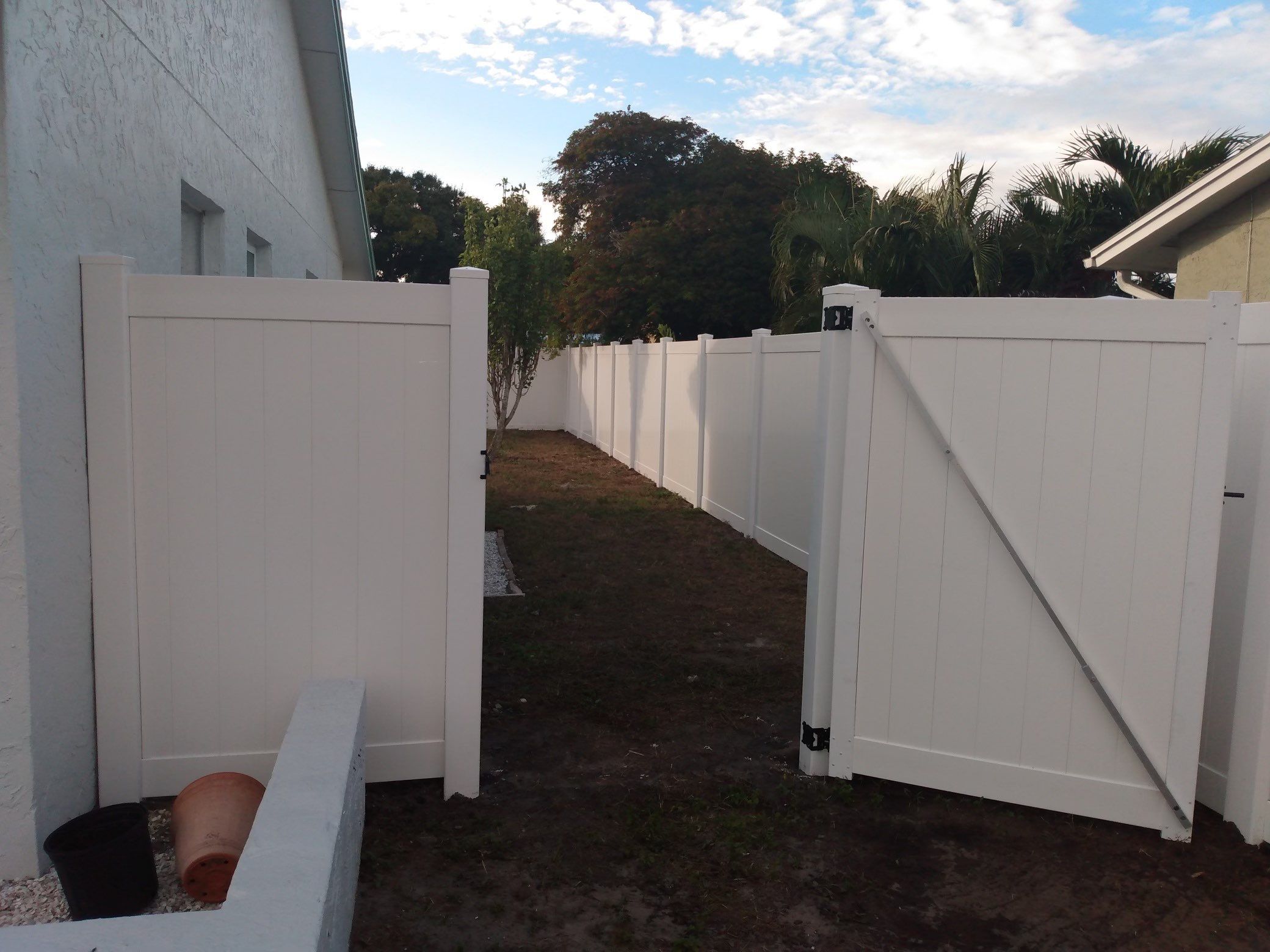 Bradenton, Florida 6 ft. Tall White Vinyl Privacy Fence  by Asap fence and gates, LLC