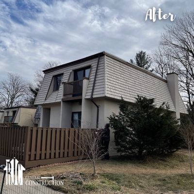 Siding Installation using Foundry Vinyl Staggered Shake Shingles, 7” Exposure in the color Oatmeal 069