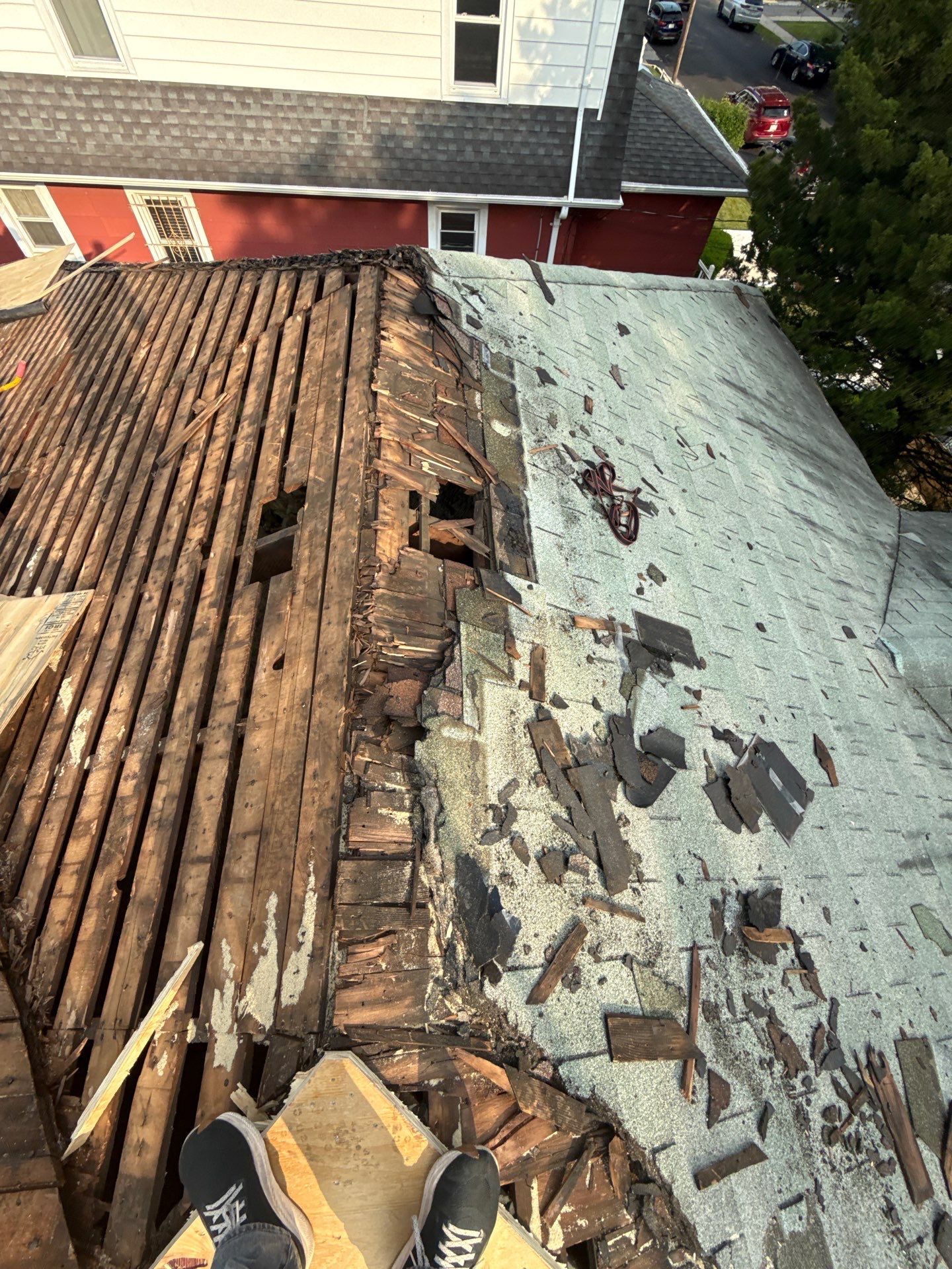 Project in Mt Vernon by The Energy Efficient Roofer & George's Seamless Gutters